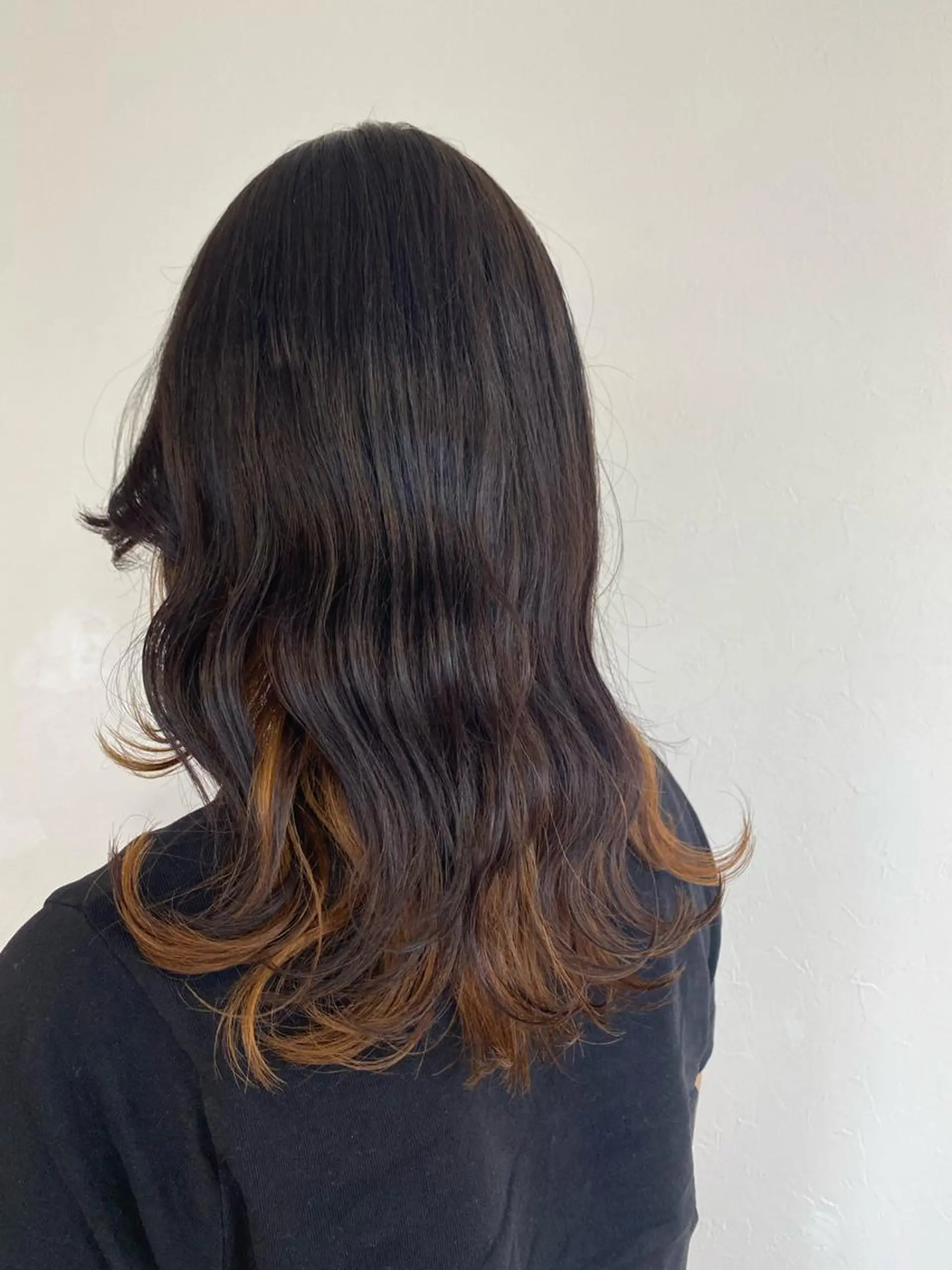 カラー 青木 梢のヘアスタイル