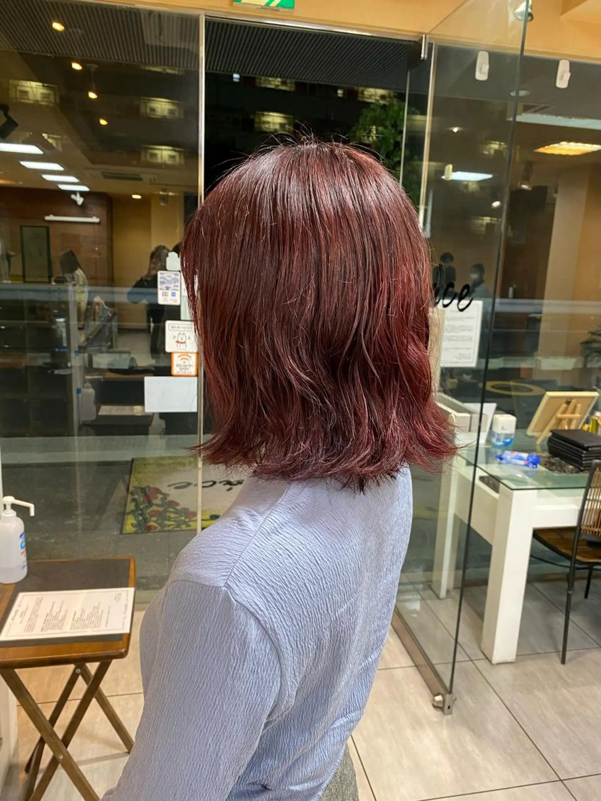 ミディアム カラー ヘアアレンジ ヘアカラー トリートメント 川上 麻梨阿のヘアスタイル