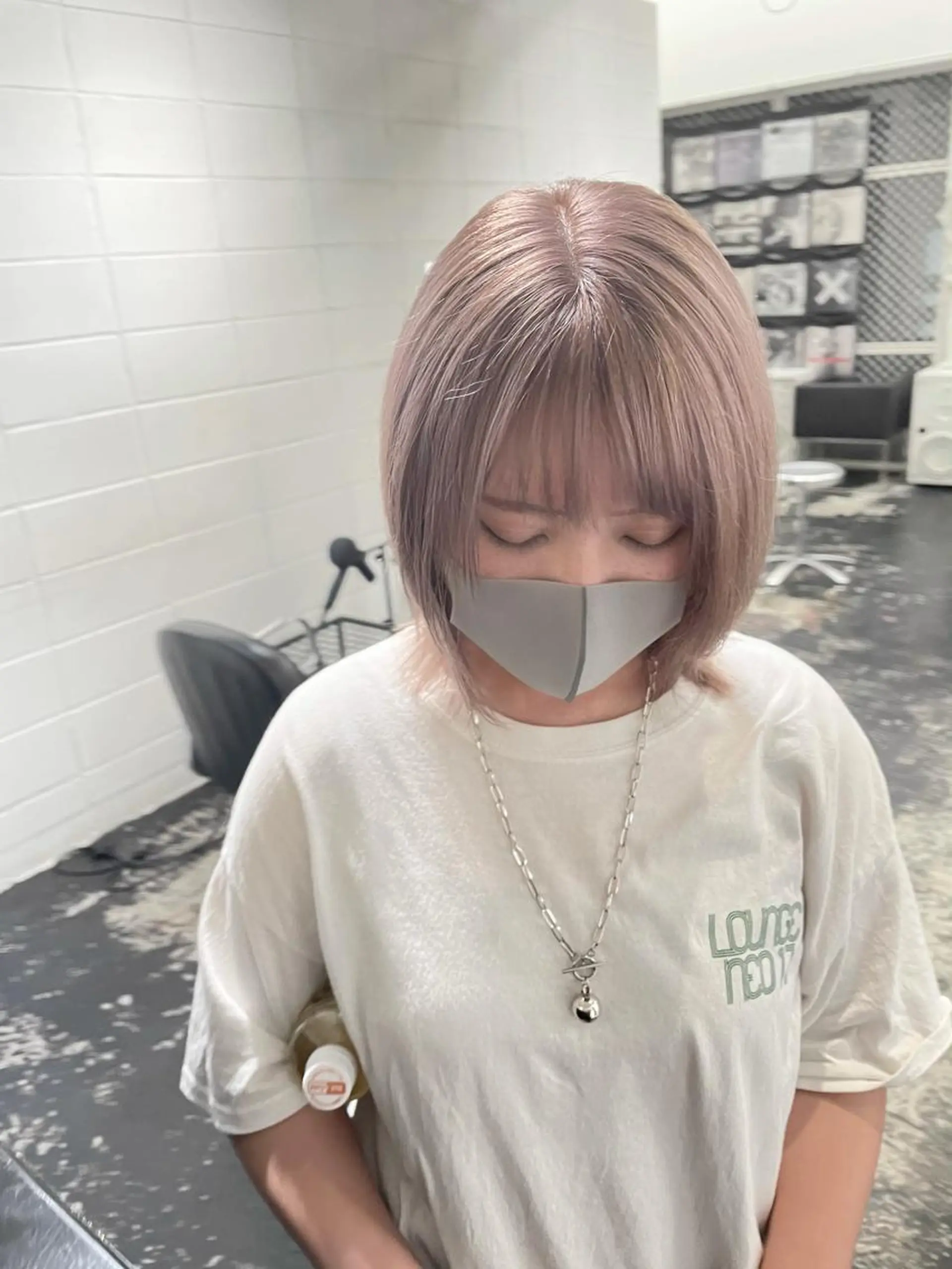 ミディアム カラー ヘアアレンジ ベージュカラー ブリーチ ホワイトベージュ カット ヘアカラー トリートメント 艶ハイトーン/ヘア アレンジAYAKAのヘアスタイル