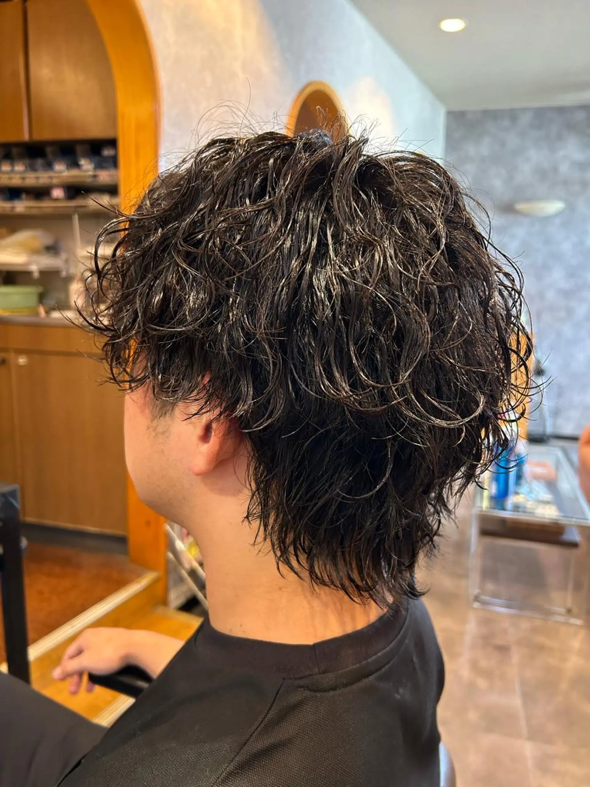 パーマ メンズ 波巻きパーマ メンズウルフカット ウルフカット カット パーマ stylist 静音「LEON」のヘアスタイル