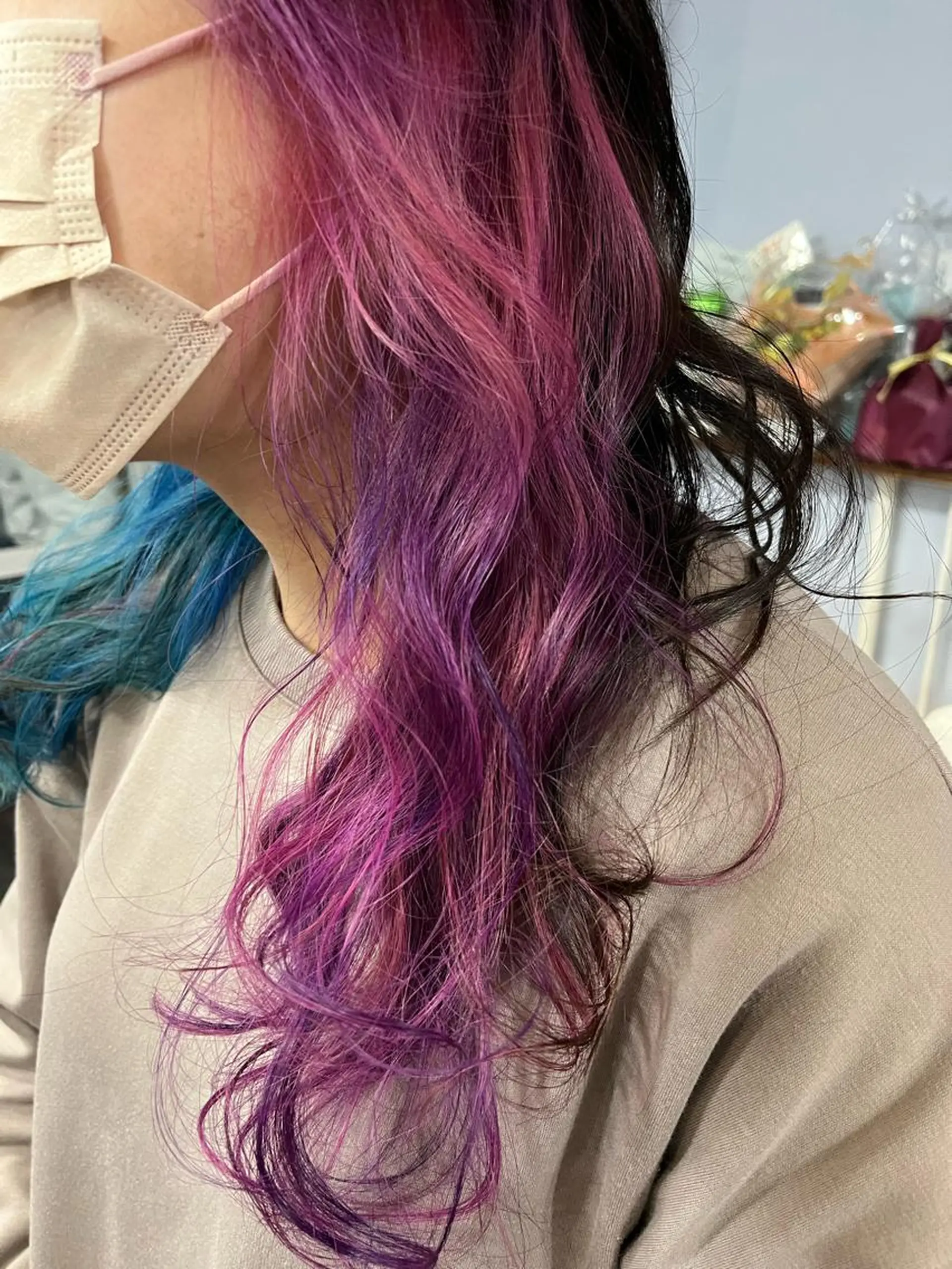 セミロング カラー ショートボブ アッシュ バレイヤージュ ミストバング ベージュカラー カット ヘアカラー トリートメント 原宿サロン代表 デザインカラー伊藤卓のヘアスタイル