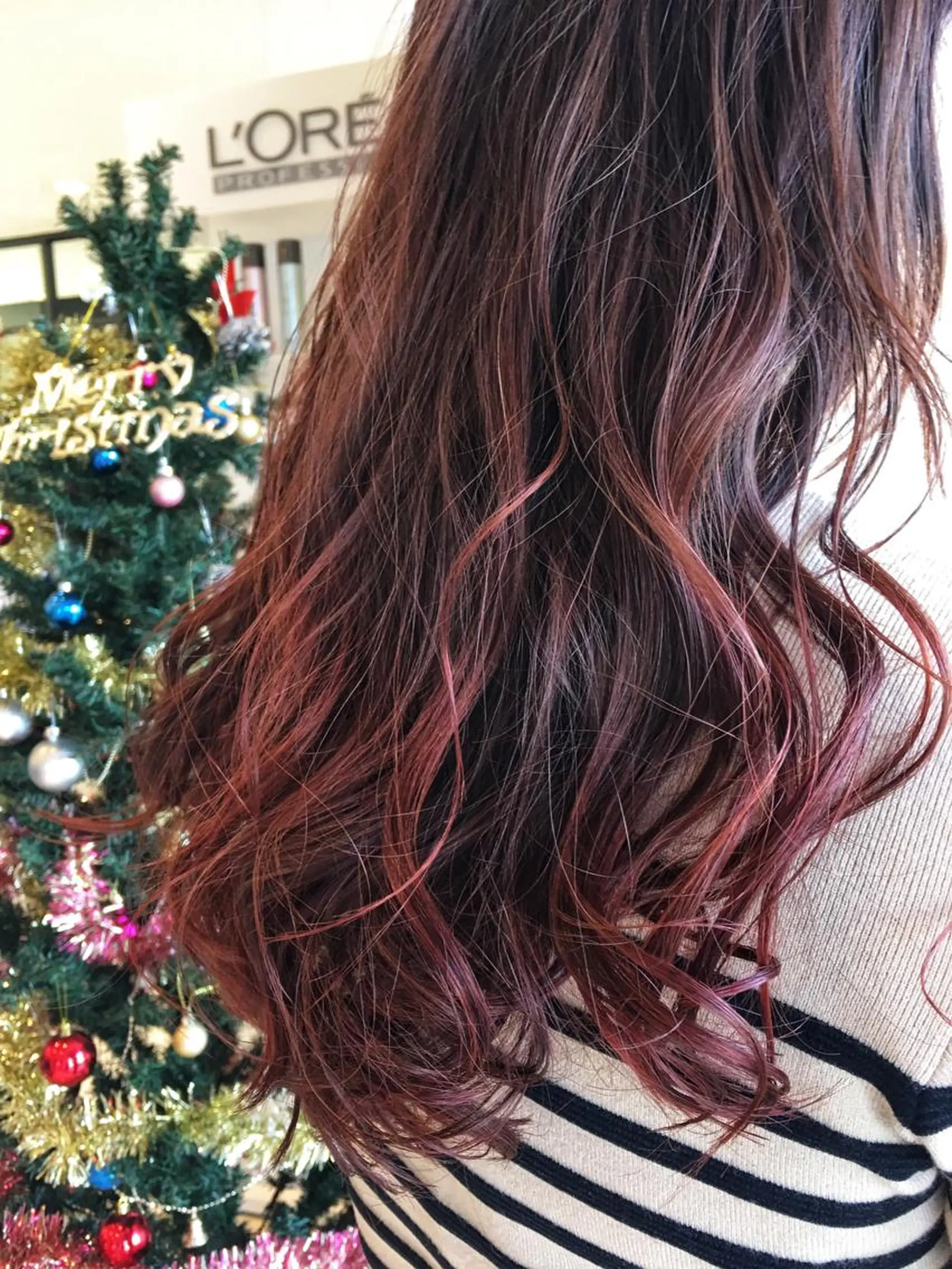 ロング カラー ピンクカラー レッドカラー クリスマス 横倉 宏樹のヘアスタイル