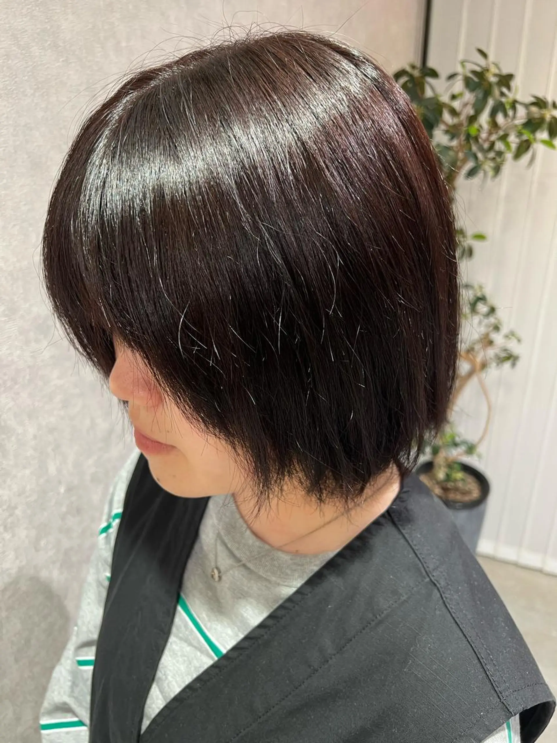 ショート カラー ボルドーカラー ヘアカラー letterby novel  はるみのヘアスタイル