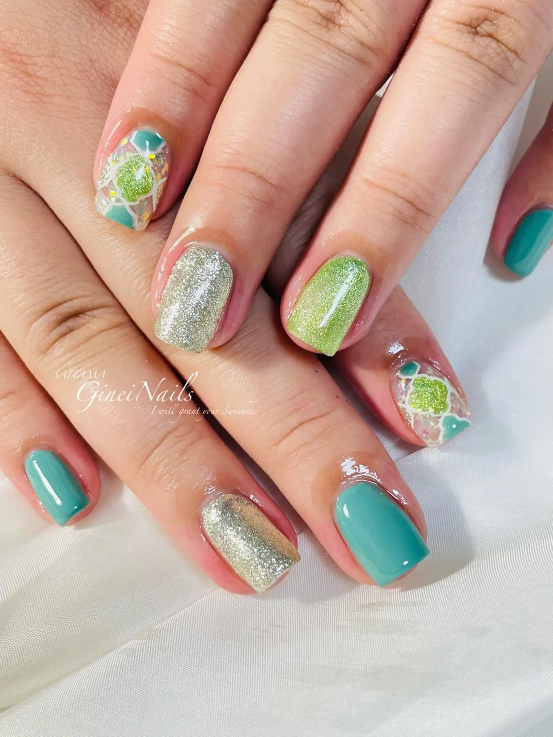 ネイル Genie Nailsのネイルデザイン