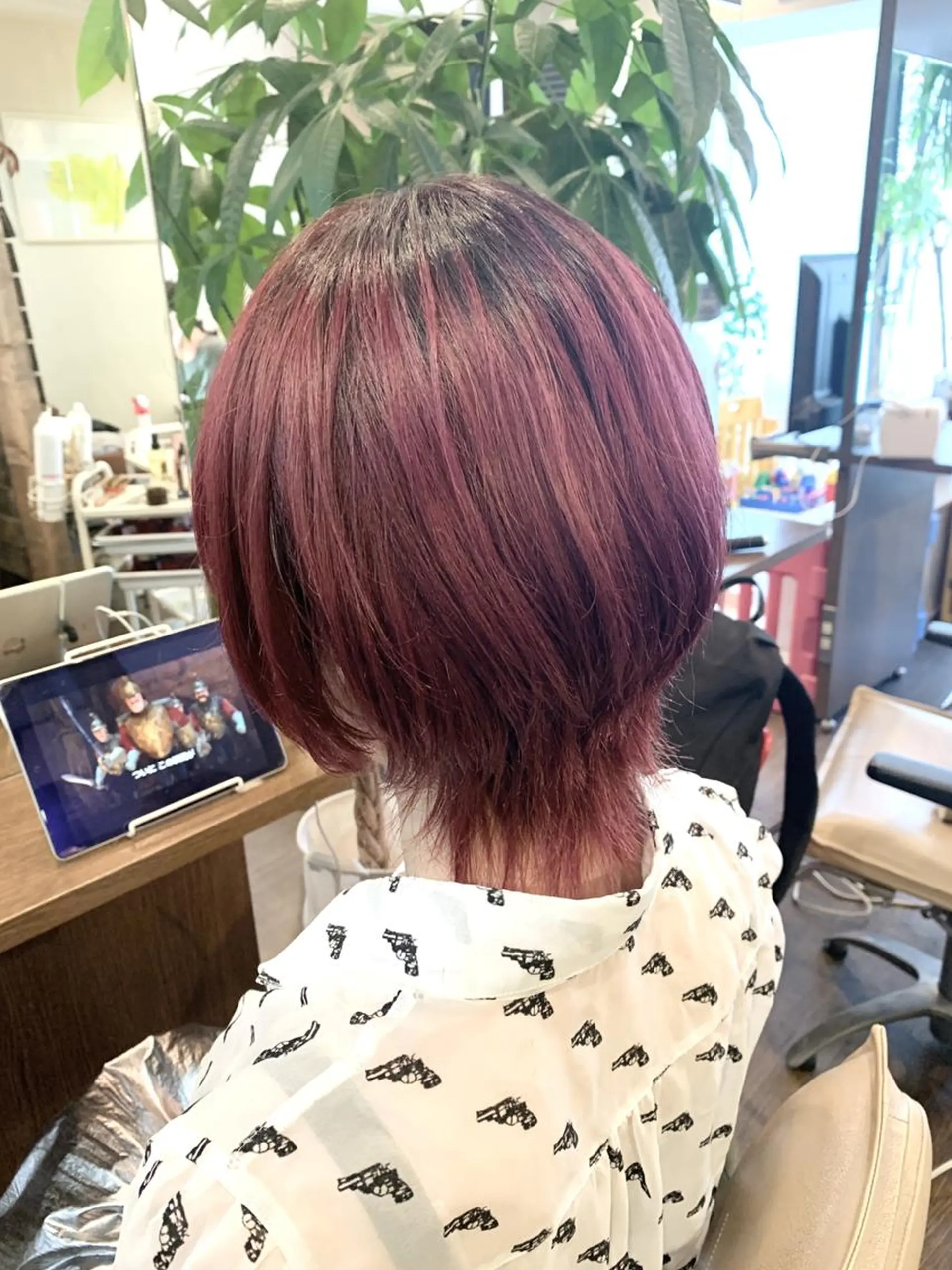 ショート カラー coupe ciseauxのヘアスタイル