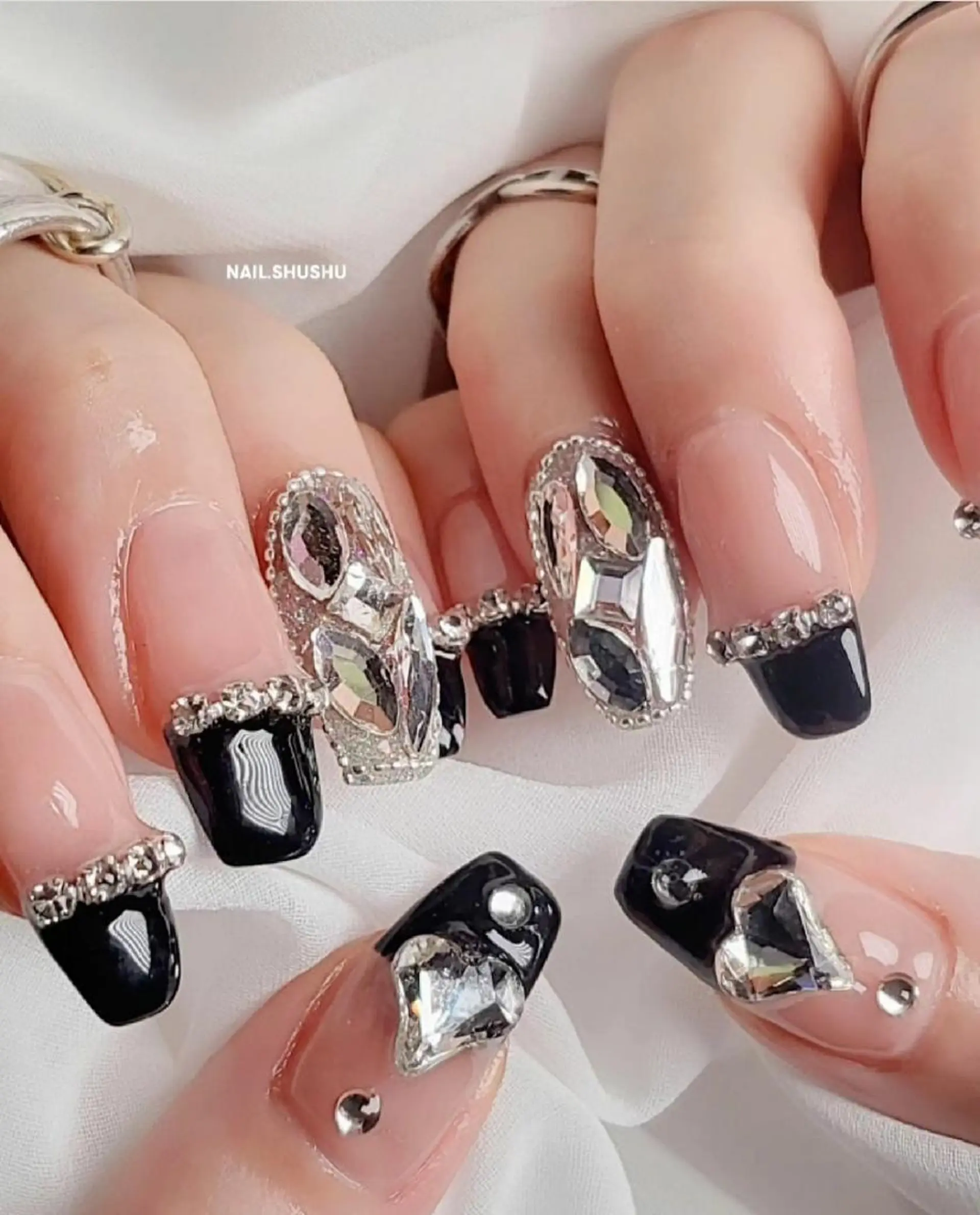 ネイル 持ち込み ニュアンスネイル ワンカラーネイル シンプルネイル 夏ネイル 3dパーツ/流行り 👧shushu❤️のネイルデザイン