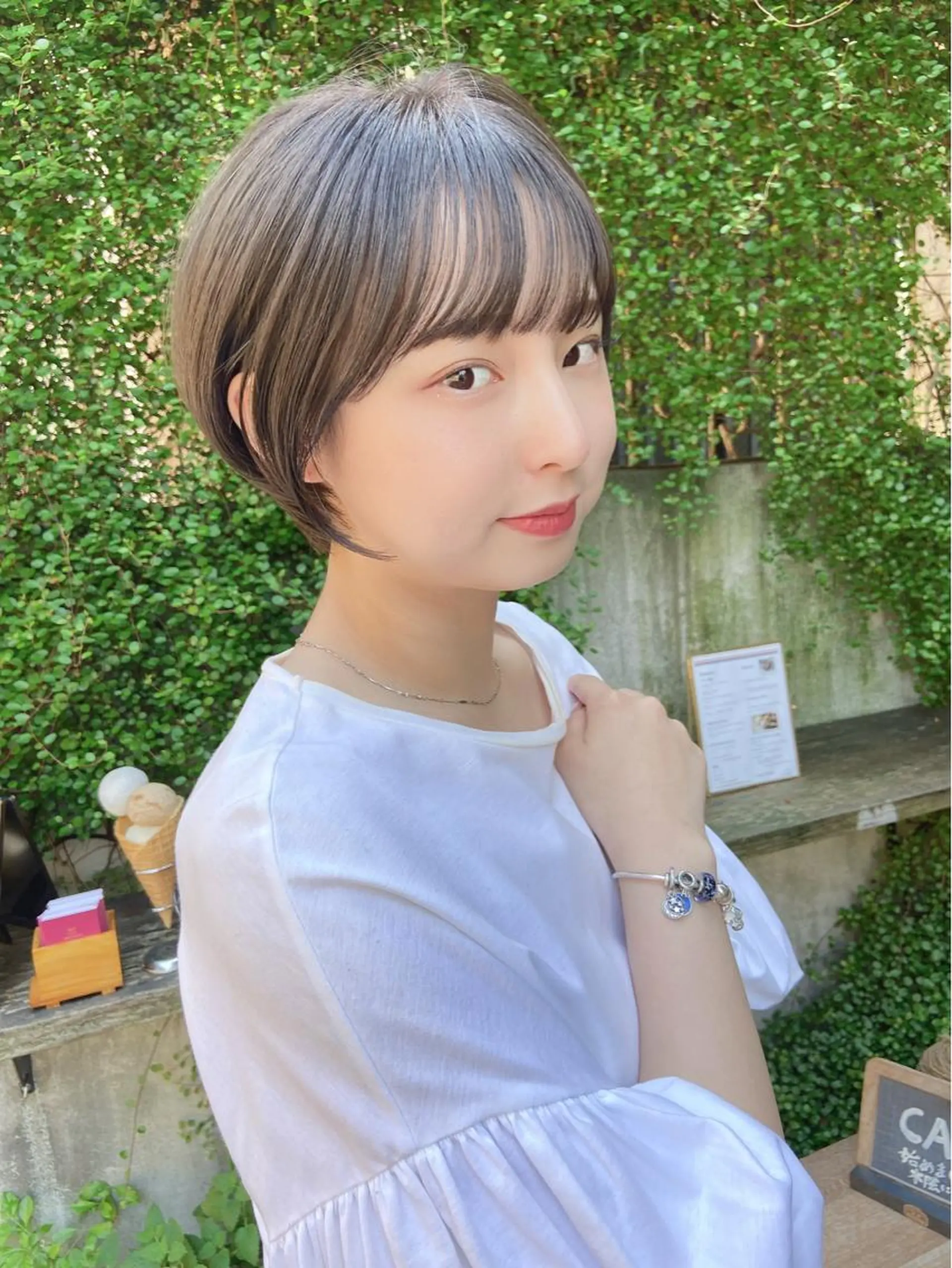 ショート カラー カット shiori ❤︎ /透明感カラーのヘアスタイル