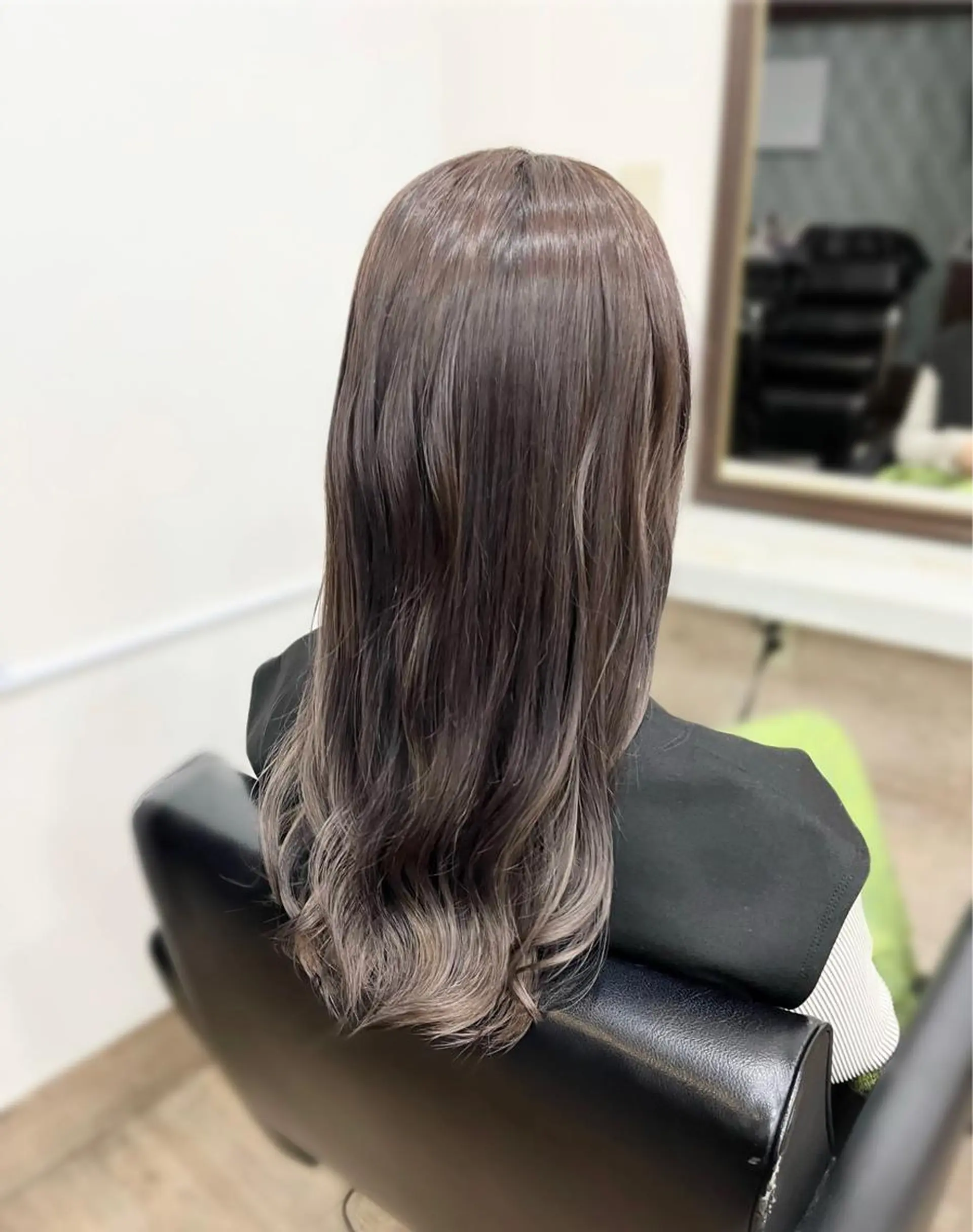 カラー 薮内 香保里のヘアスタイル