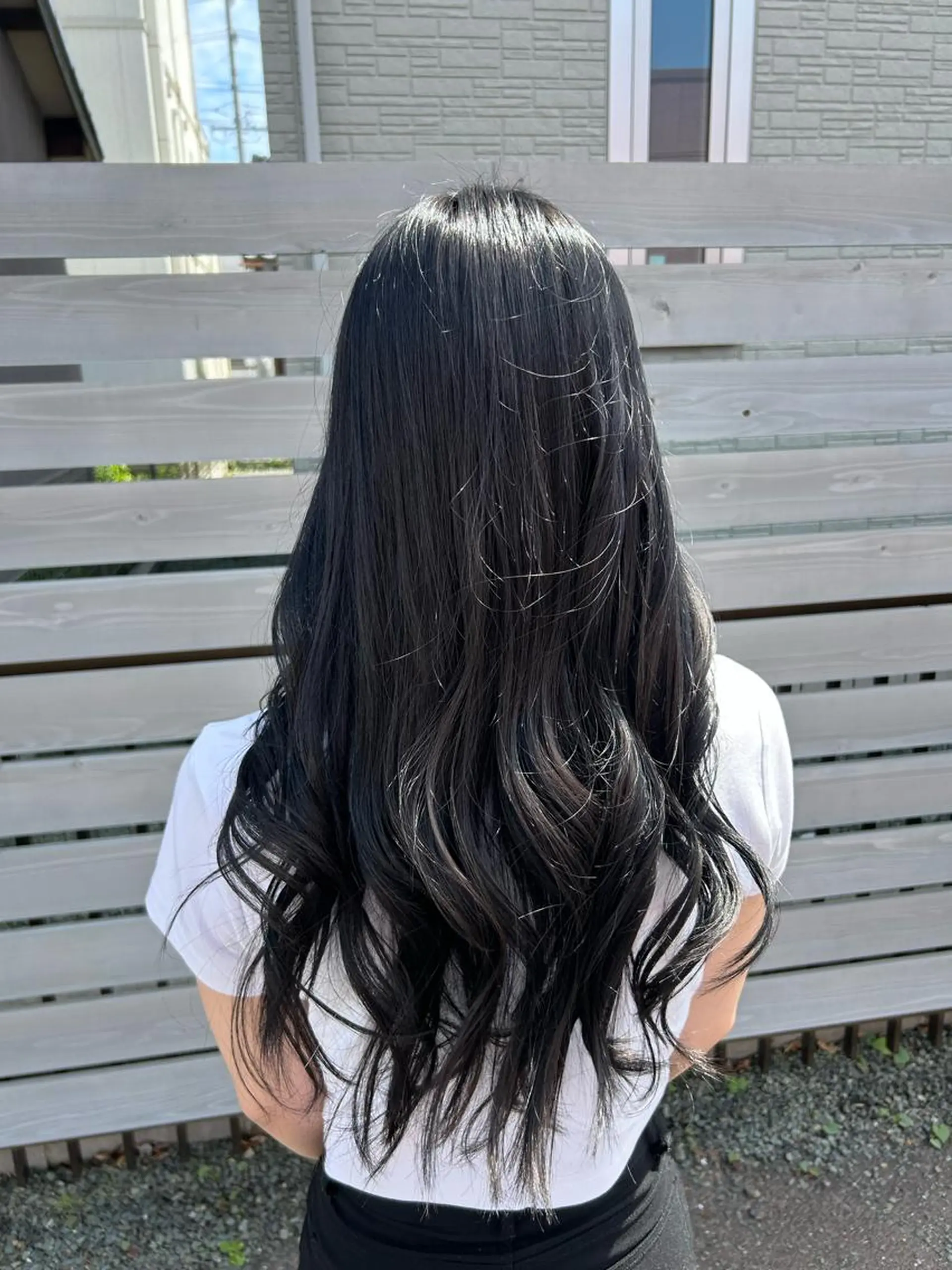ロング カラー バレイヤージュ 黒髪 ブリーチ ブルーカラー ブルーブラック カット ヘアカラー トリートメント 💙ルル💙 ハイトーン/レイヤーのヘアスタイル