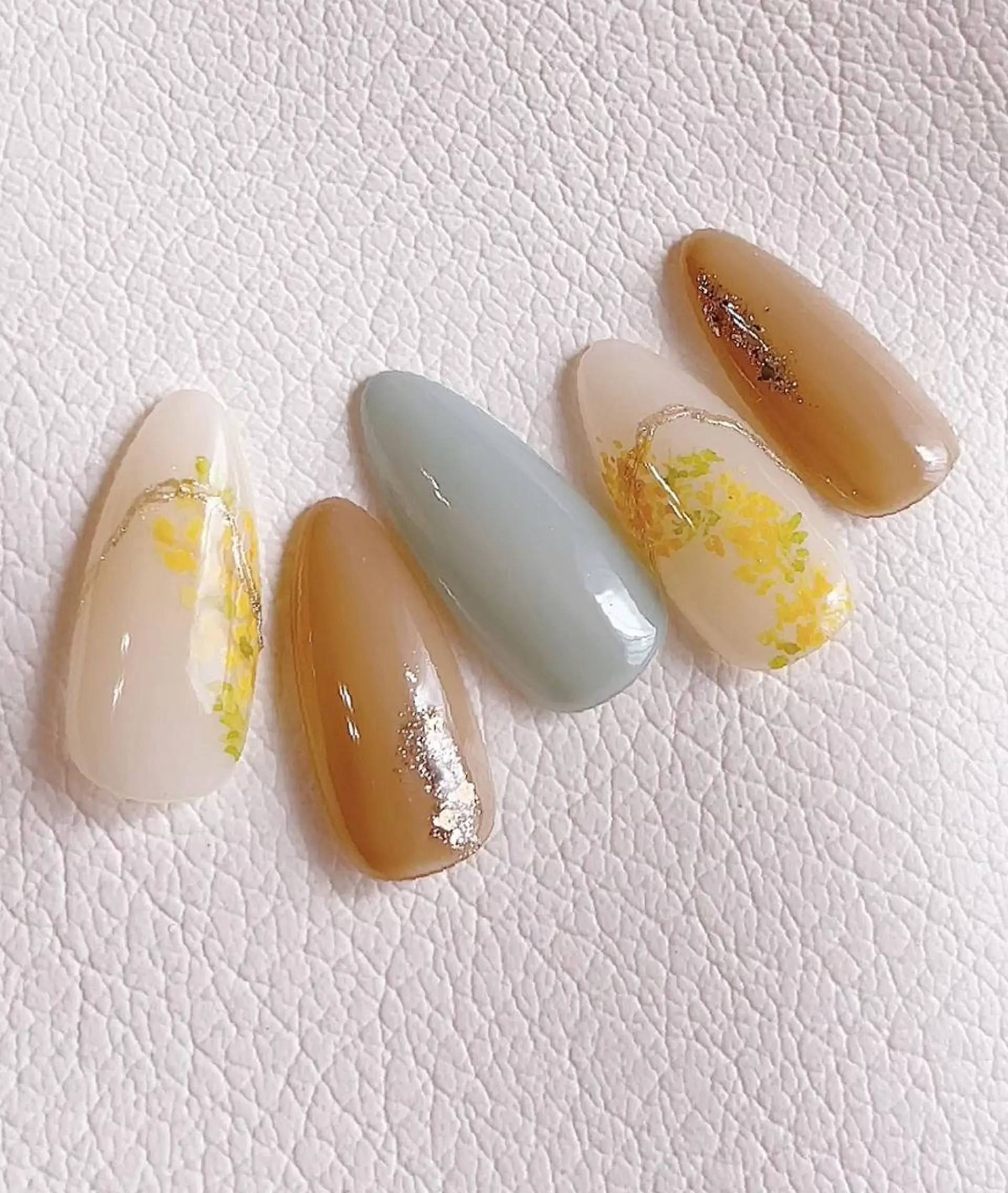 ネイル ハンドネイル KOMATSU YUKIのネイルデザイン