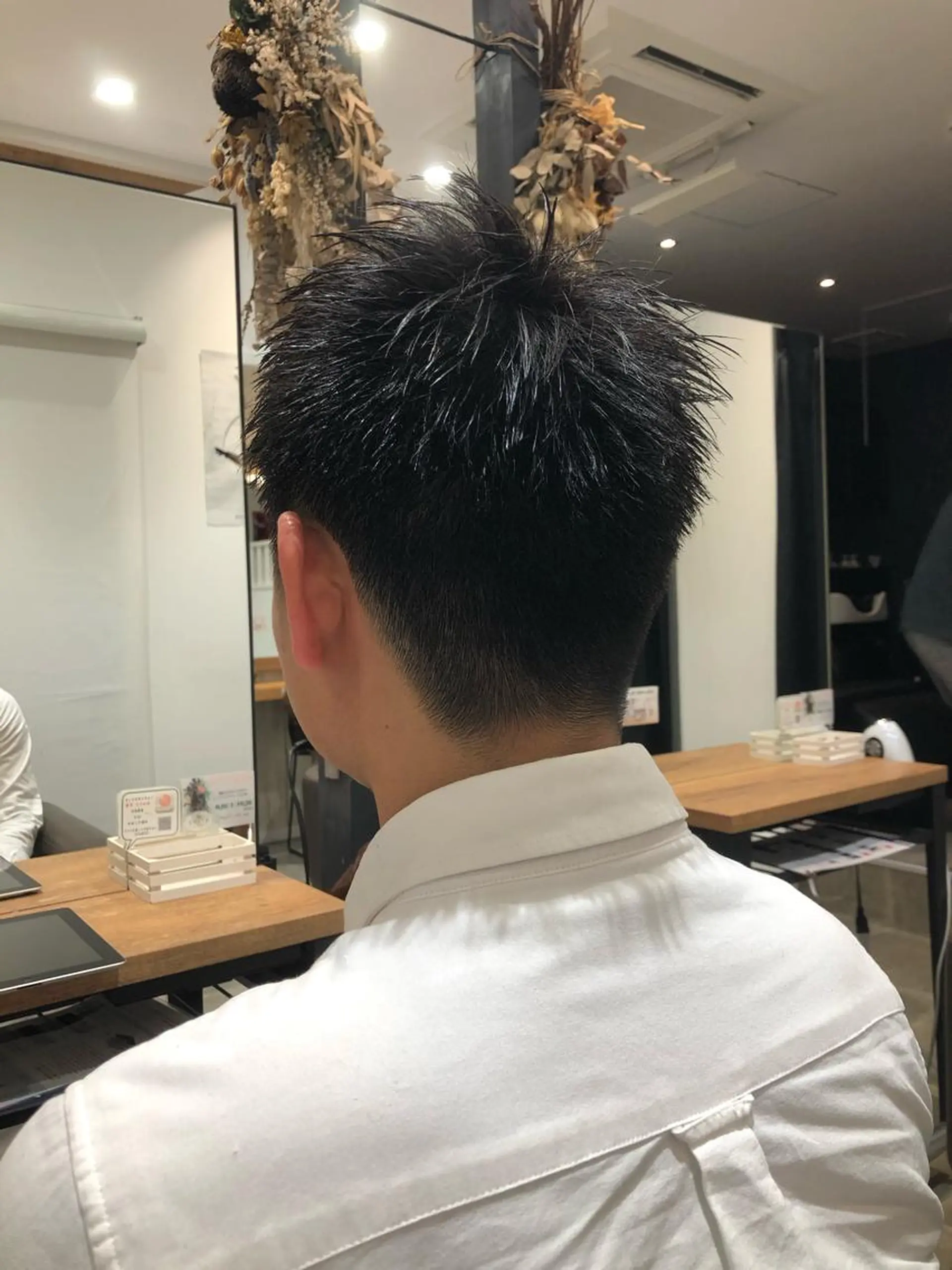 ショート メンズ 鈴村 大介のヘアスタイル