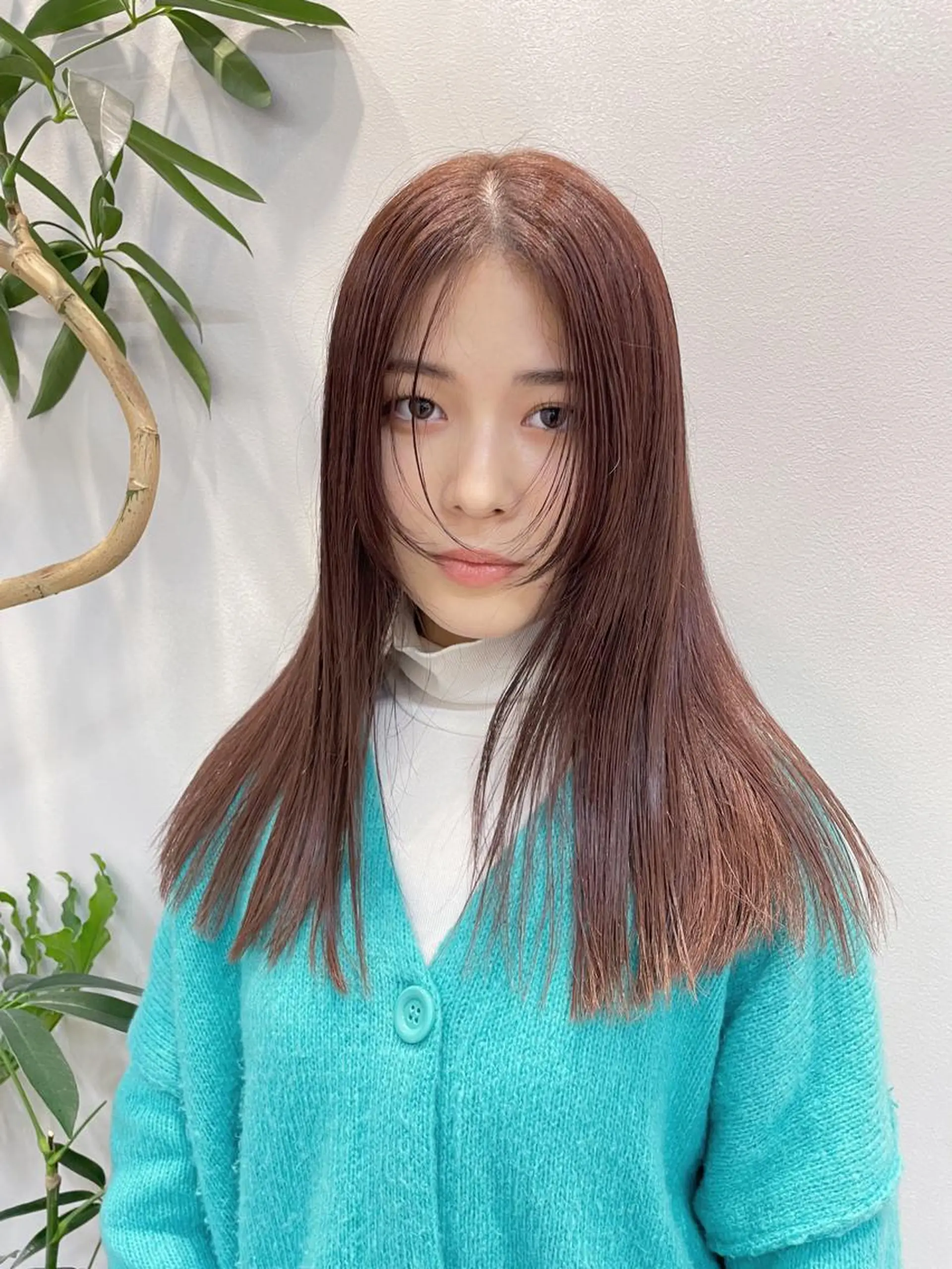 ロング カラー 青木 優歩のヘアスタイル