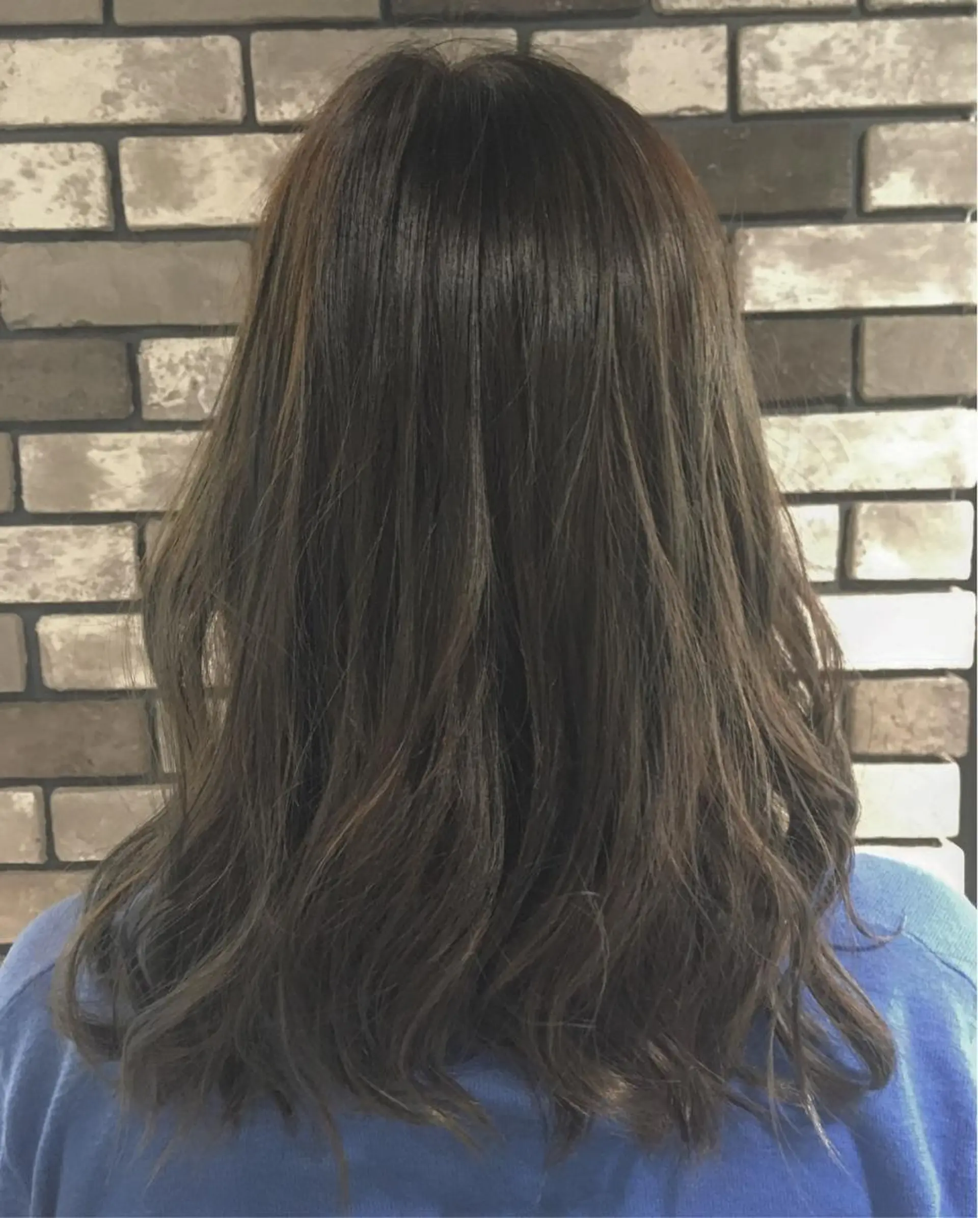 カラー Re:MAKE所属・ジャニヲタ美容師 推しカラー中平海帆のヘアスタイル