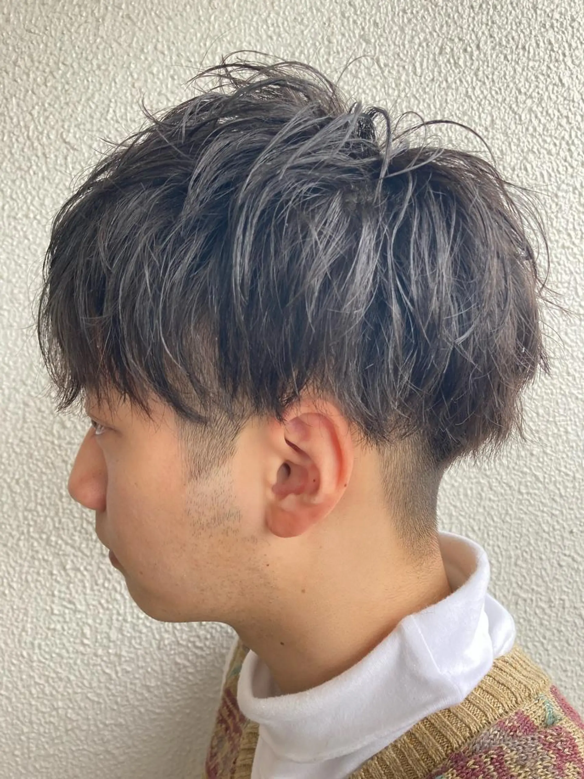 ショート パーマ メンズ メンズパーマ ツイストスパイラルパーマ スパイラルパーマ カット パーマ 内村 純也のヘアスタイル