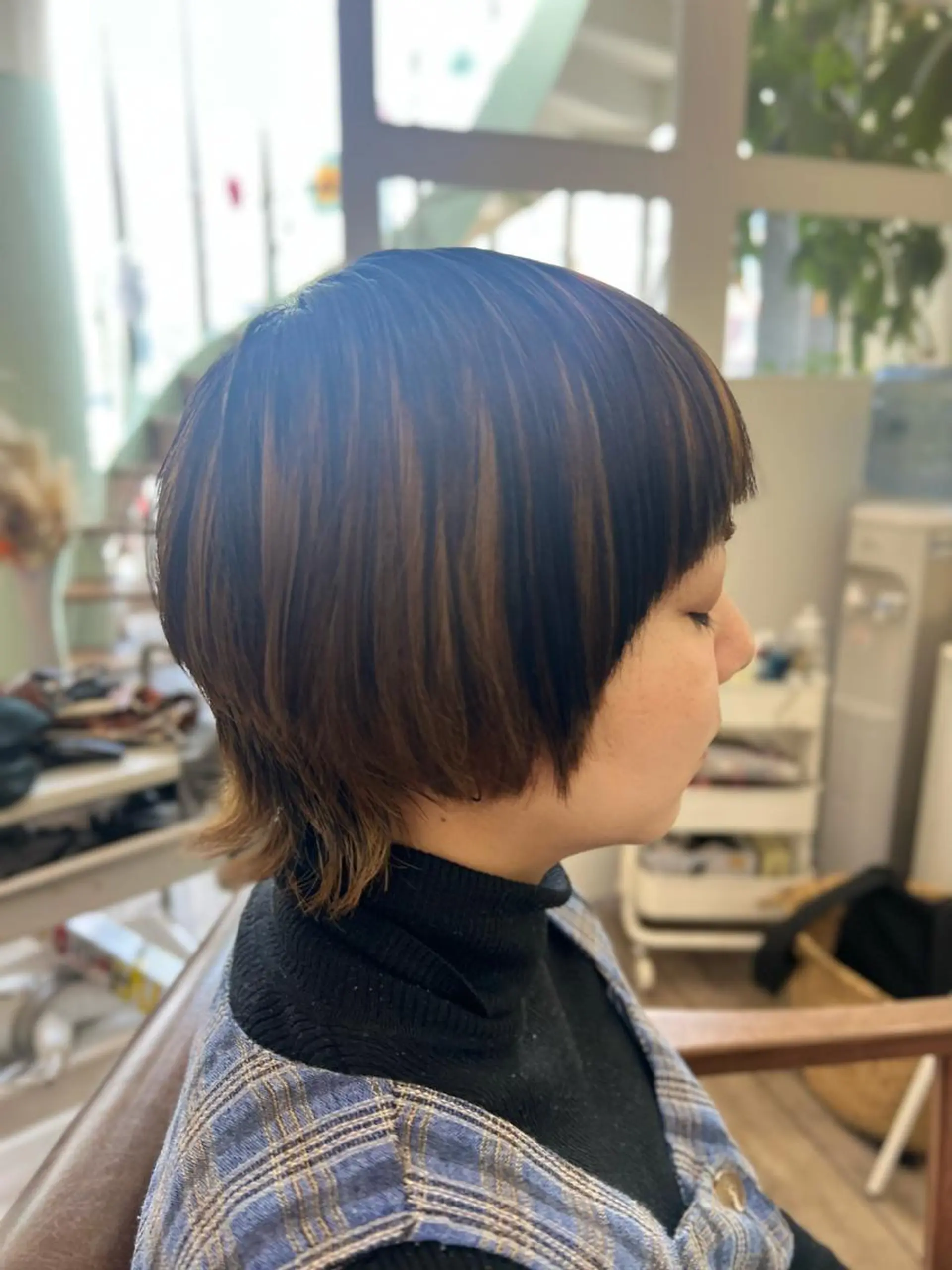 ショート カット ヘアカラー トリートメント 鶴見 和美のヘアスタイル