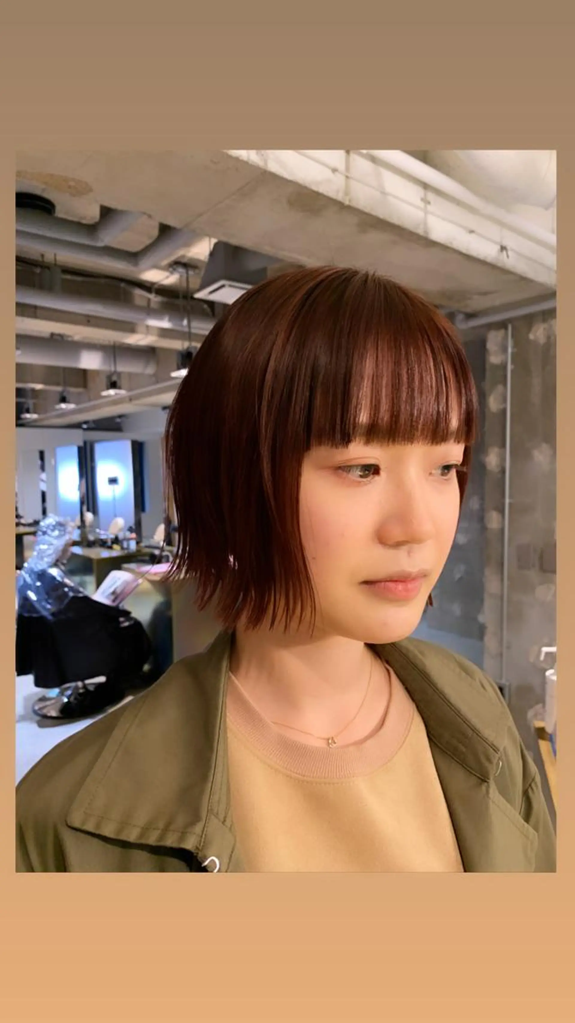 ショート カラー 切りっぱなしボブ ボブ カット ヘアカラー トリートメント よしだ とおいのヘアスタイル