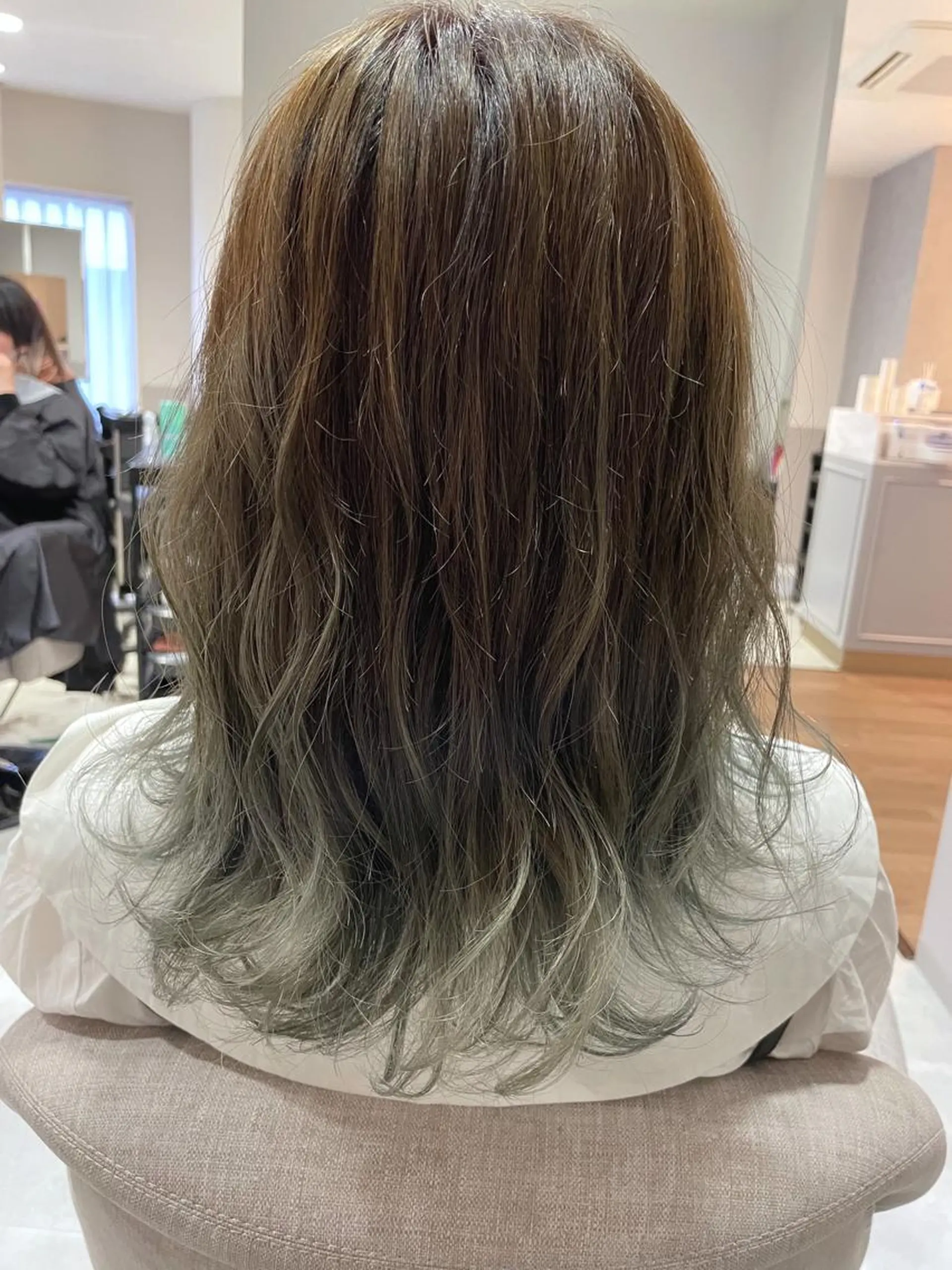 ミディアム 髪質改善お任せ ください♪ひとみのヘアスタイル