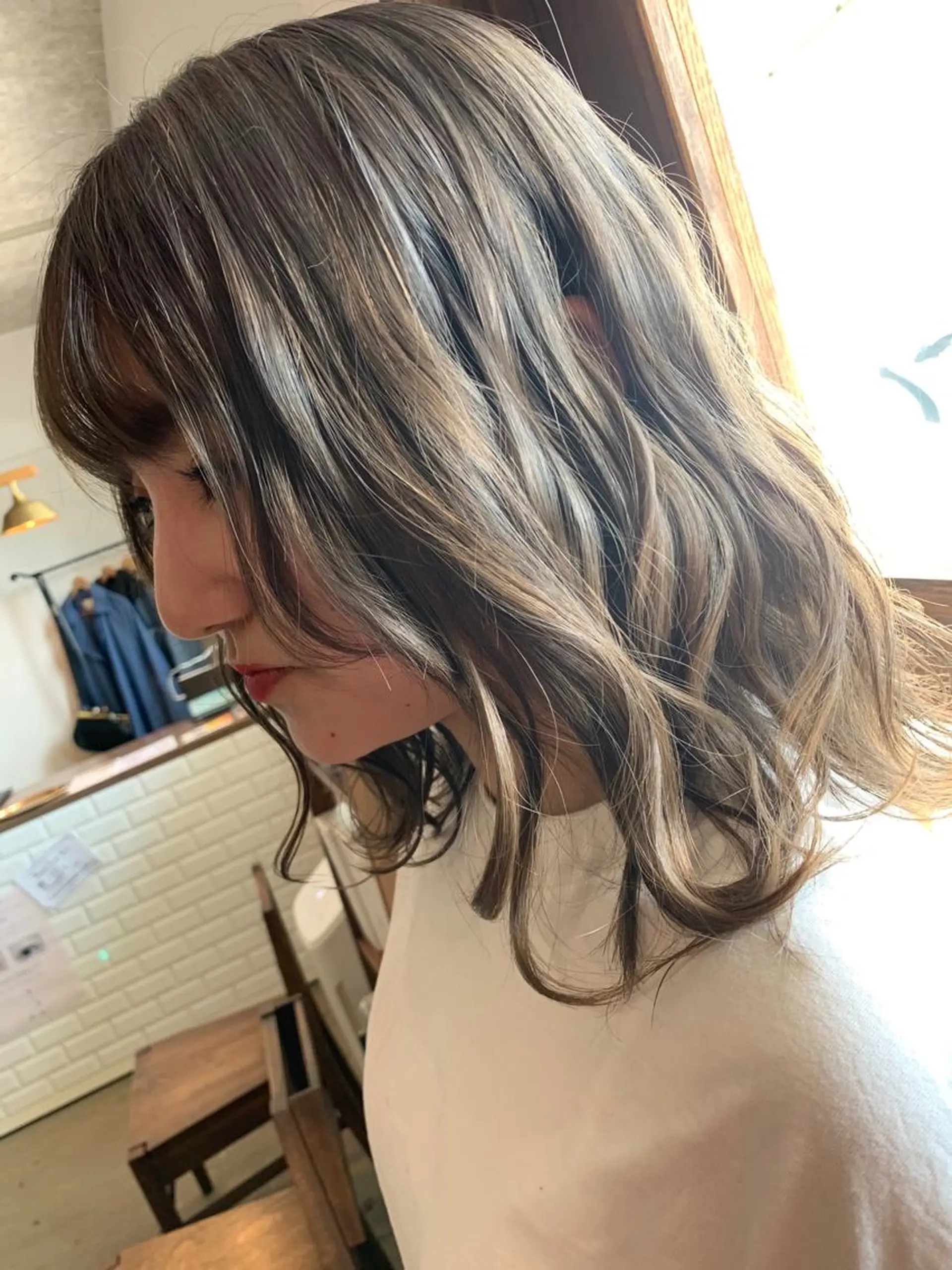 ミディアム Welila by haku所属・yoshihara yuukiのヘアスタイル