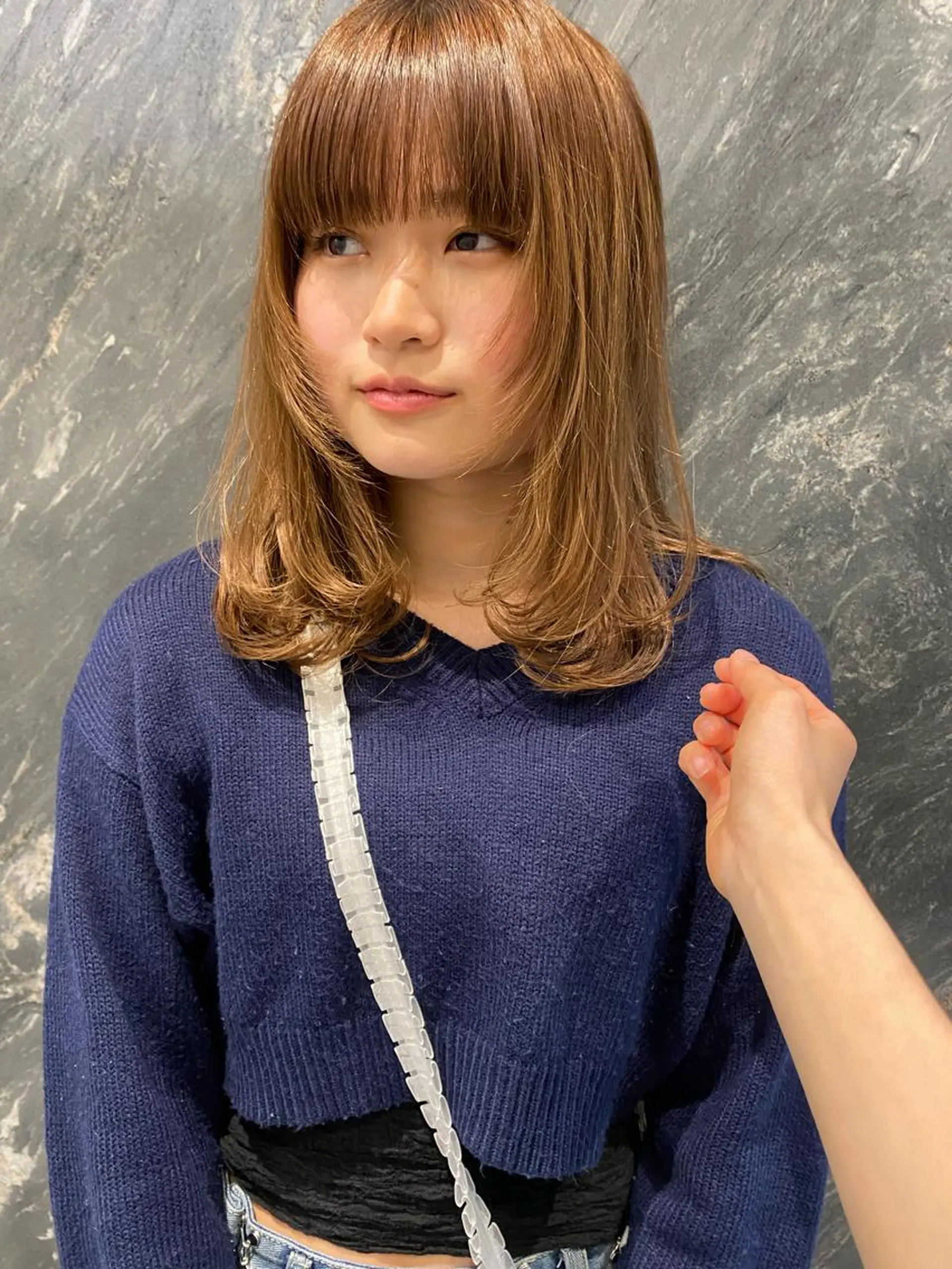 セミロング カット トリートメント パーマ、髪質改善 菊地美月のヘアスタイル