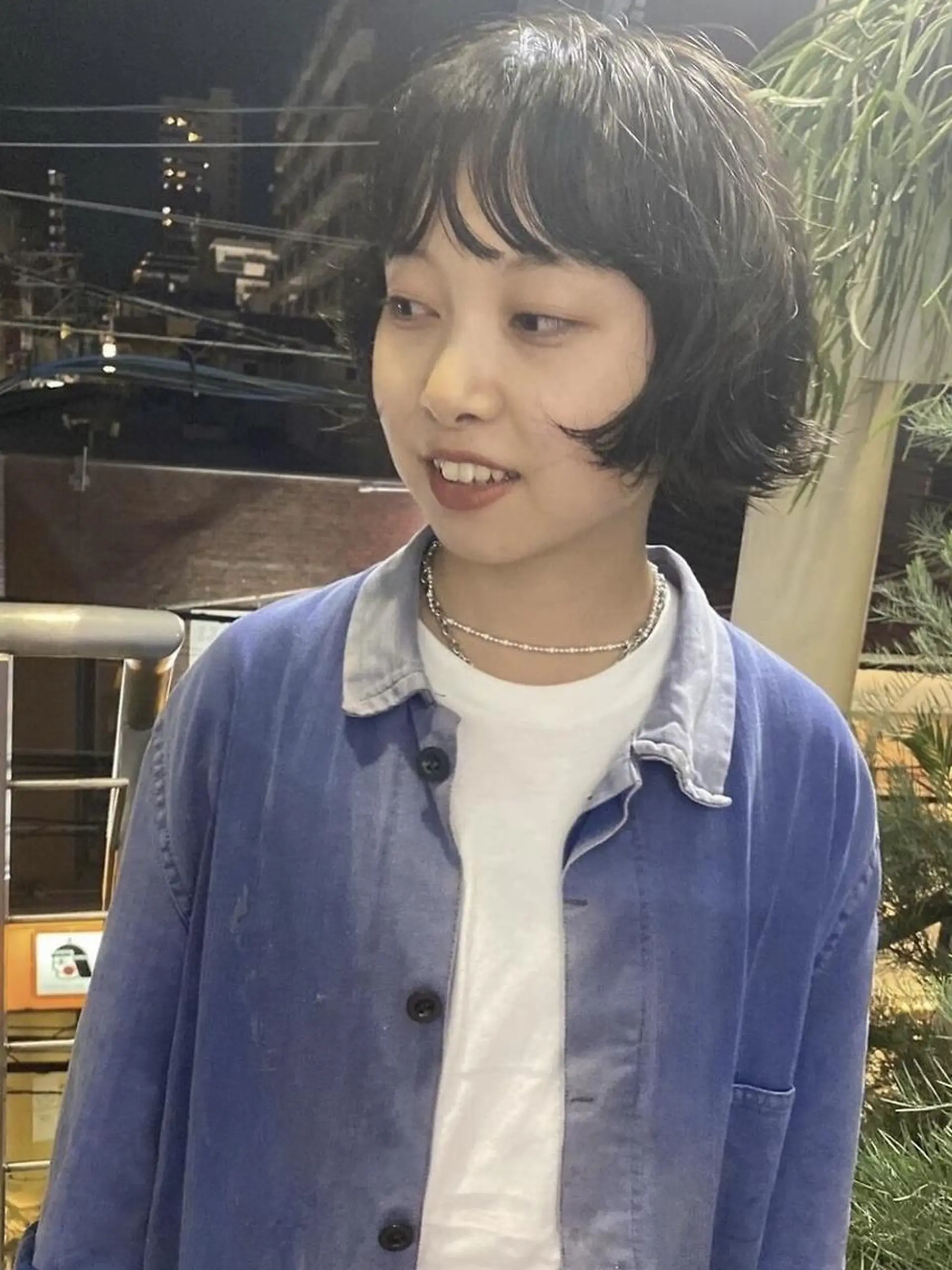 ショート ヘアカラー トリートメント インナーカラー/ボブ イヤリングカラーのヘアスタイル