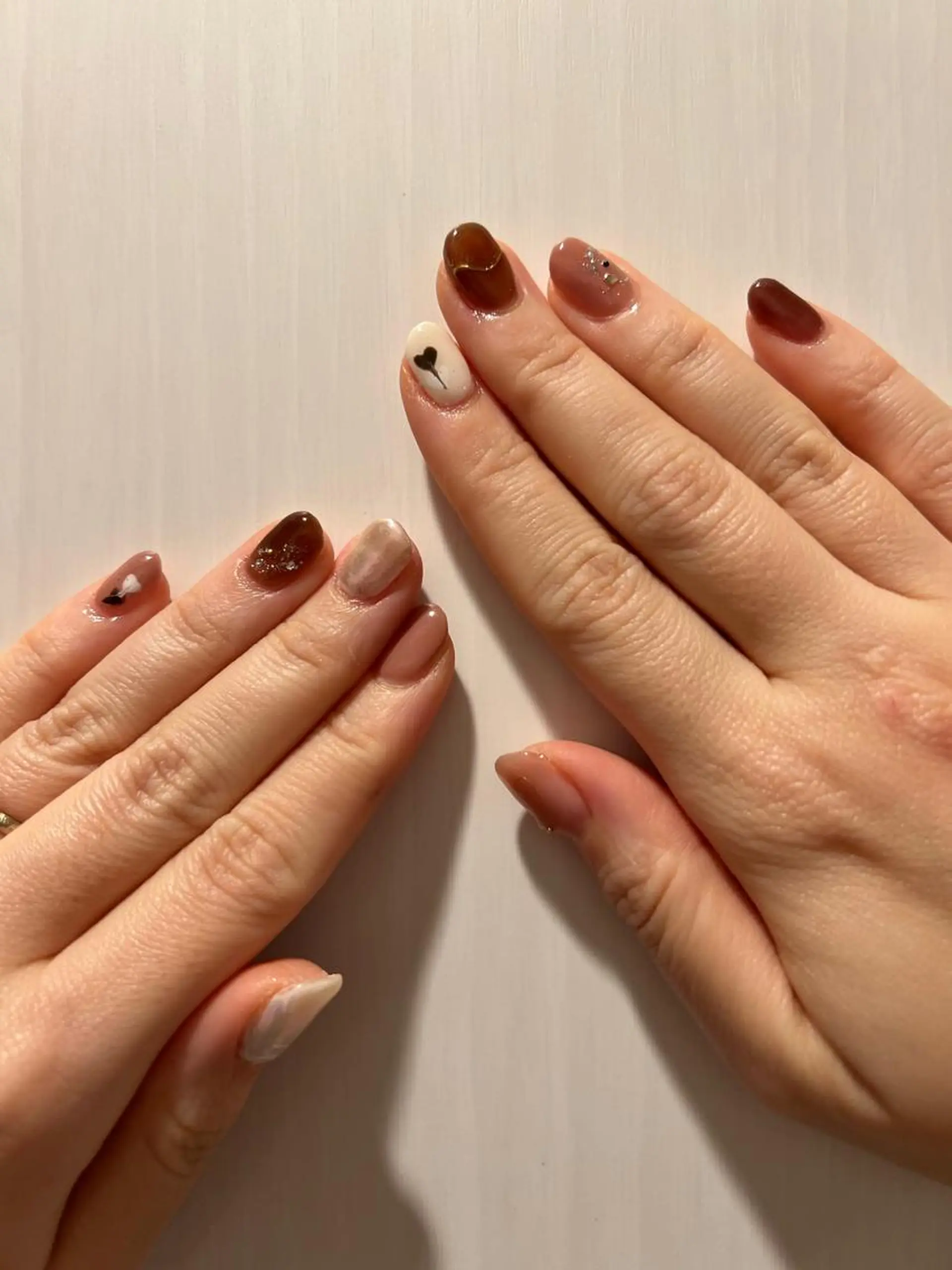 ネイル une／YUKINA 🫧大人nuanceのネイルデザイン