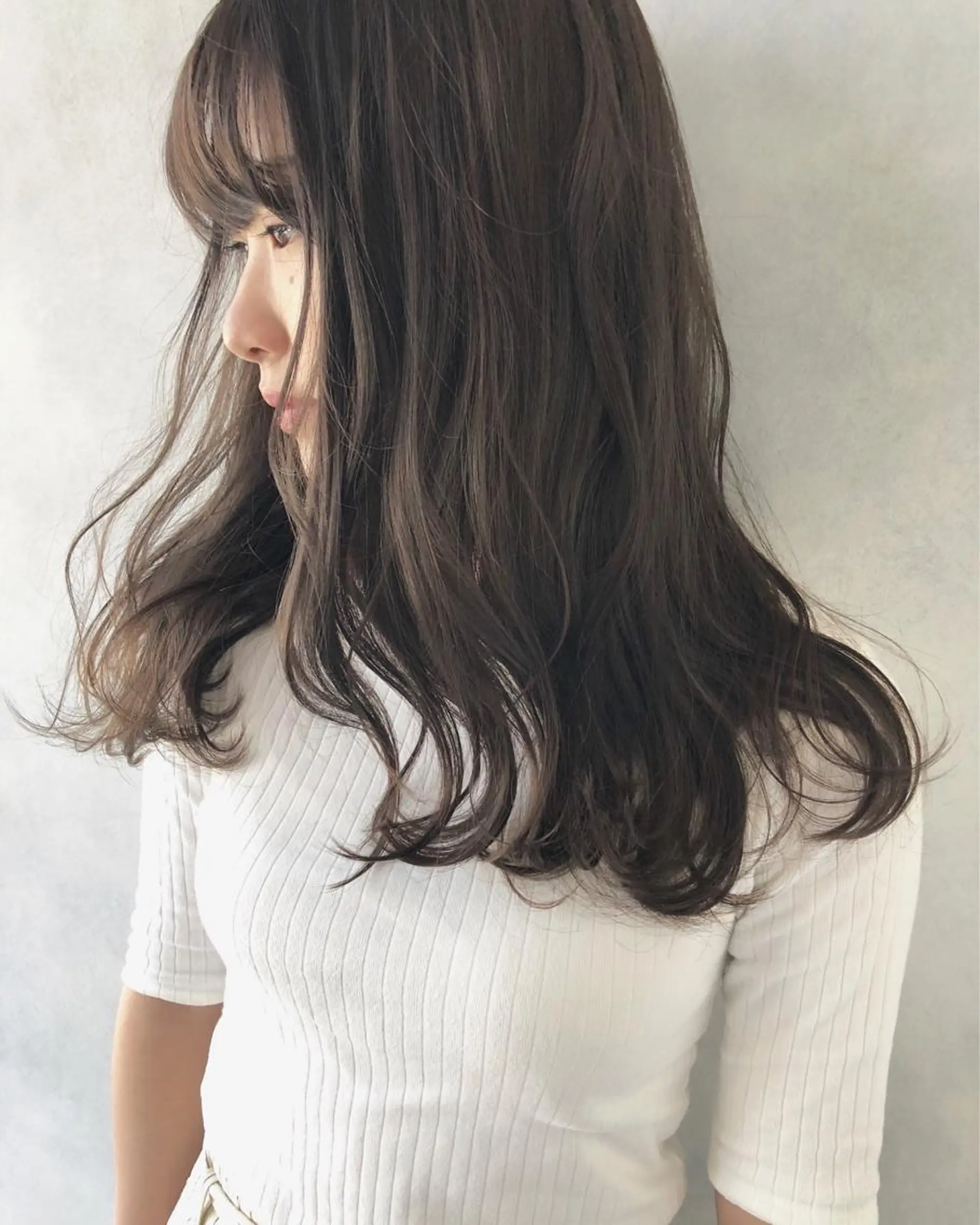 ロング ハイライト ヘアカラー トリートメント 小澤大輔 YOLO hairのヘアスタイル