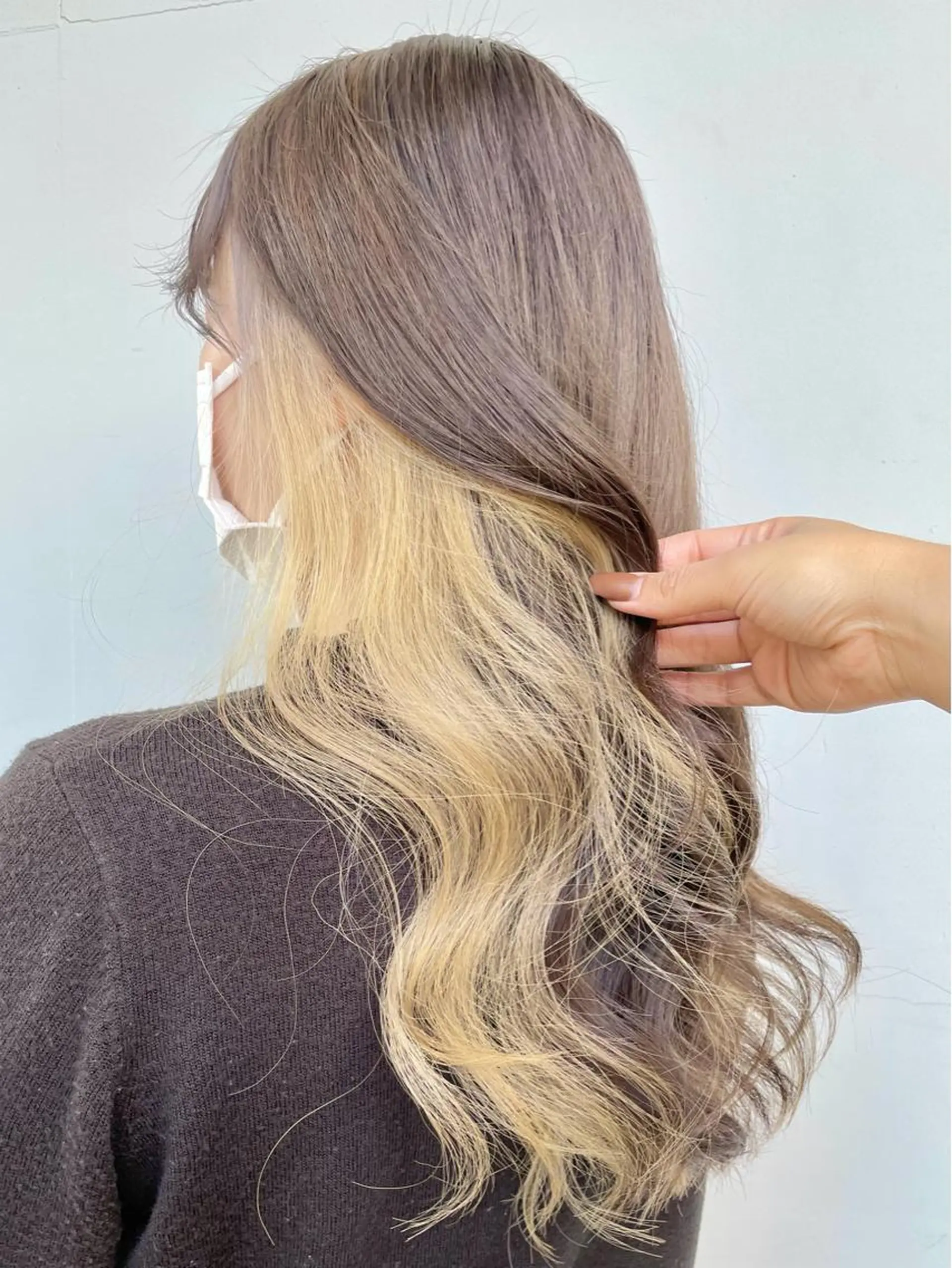 ロング カラー アディクシーカラー ベージュカラー ブリーチ ケアブリーチ ダブルカラー カット ヘアカラー トリートメント もにか🌞原宿/渋谷 🌝ブリーチカラーのヘアスタイル