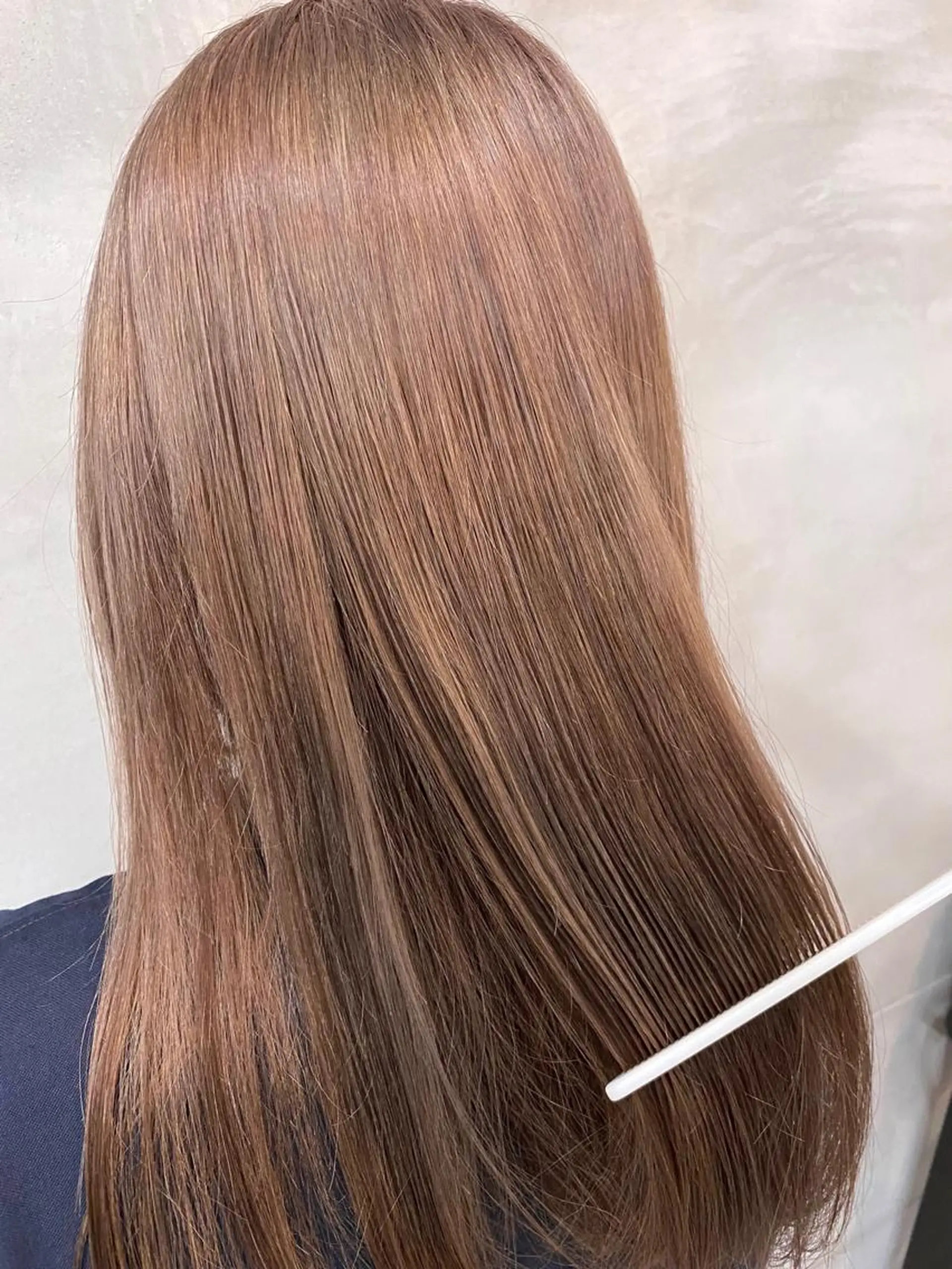 ロング カラー ブリーチ ヘアカラー トリートメント 🫧透明感カラー🫧 OIKAWAのヘアスタイル