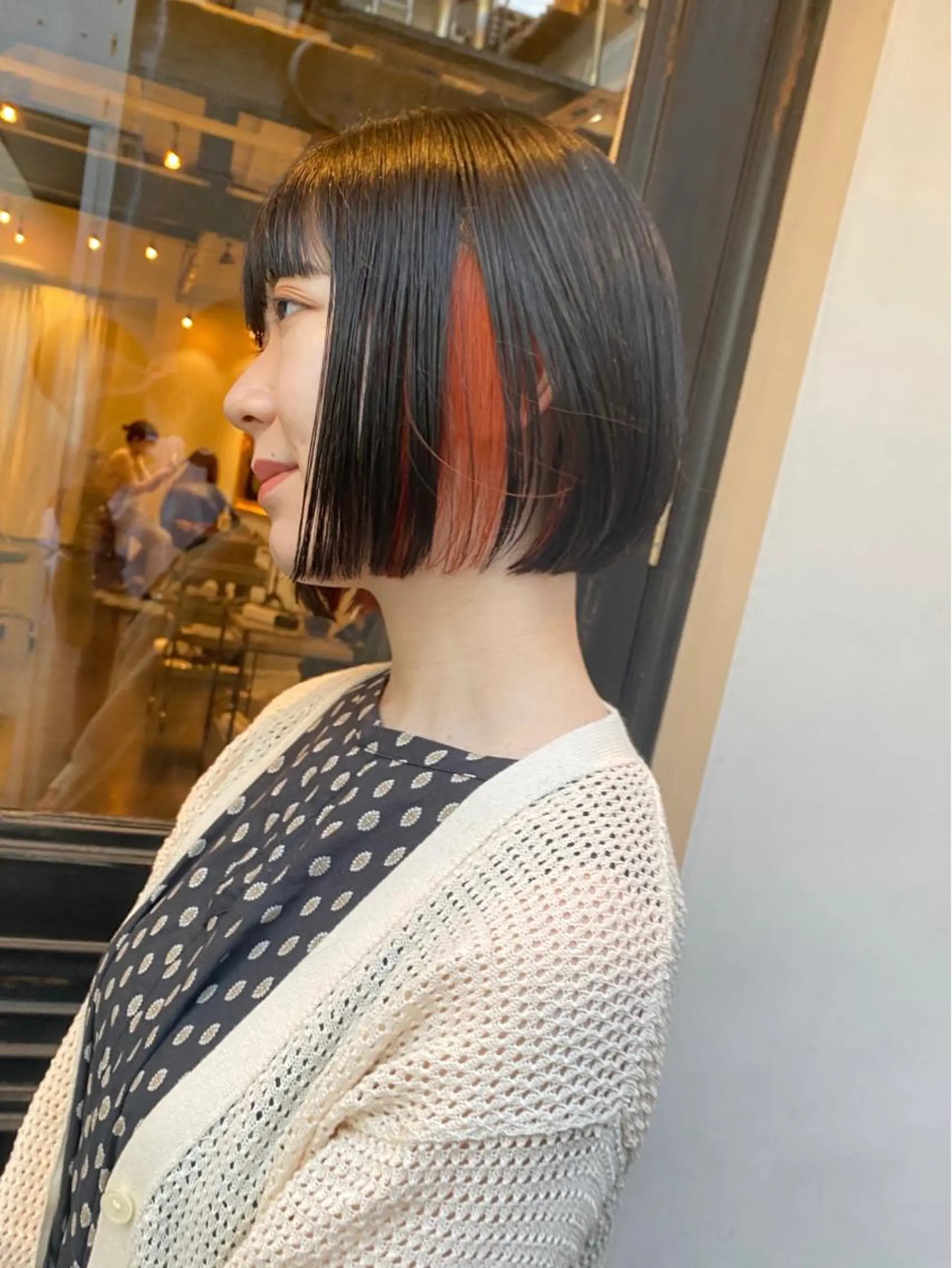 ショート カラー ブリーチ オレンジ ボブ tonari 梅田、中崎町のヘアスタイル