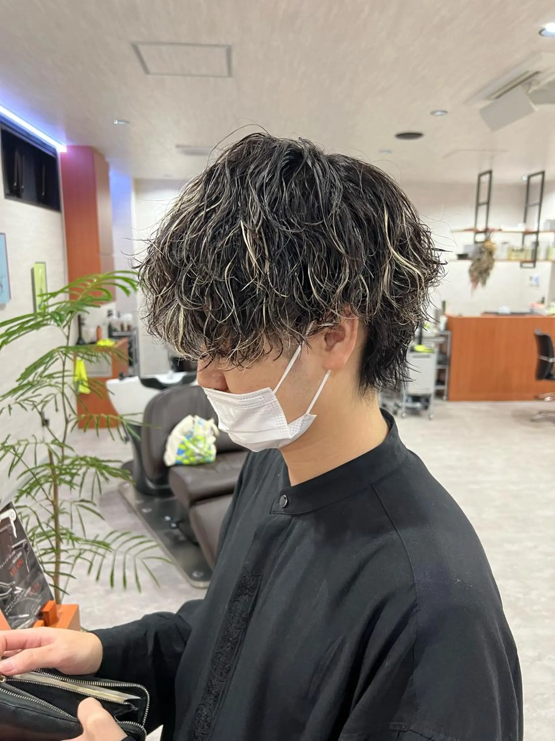 パーマ メンズ 前田 輝のヘアスタイル