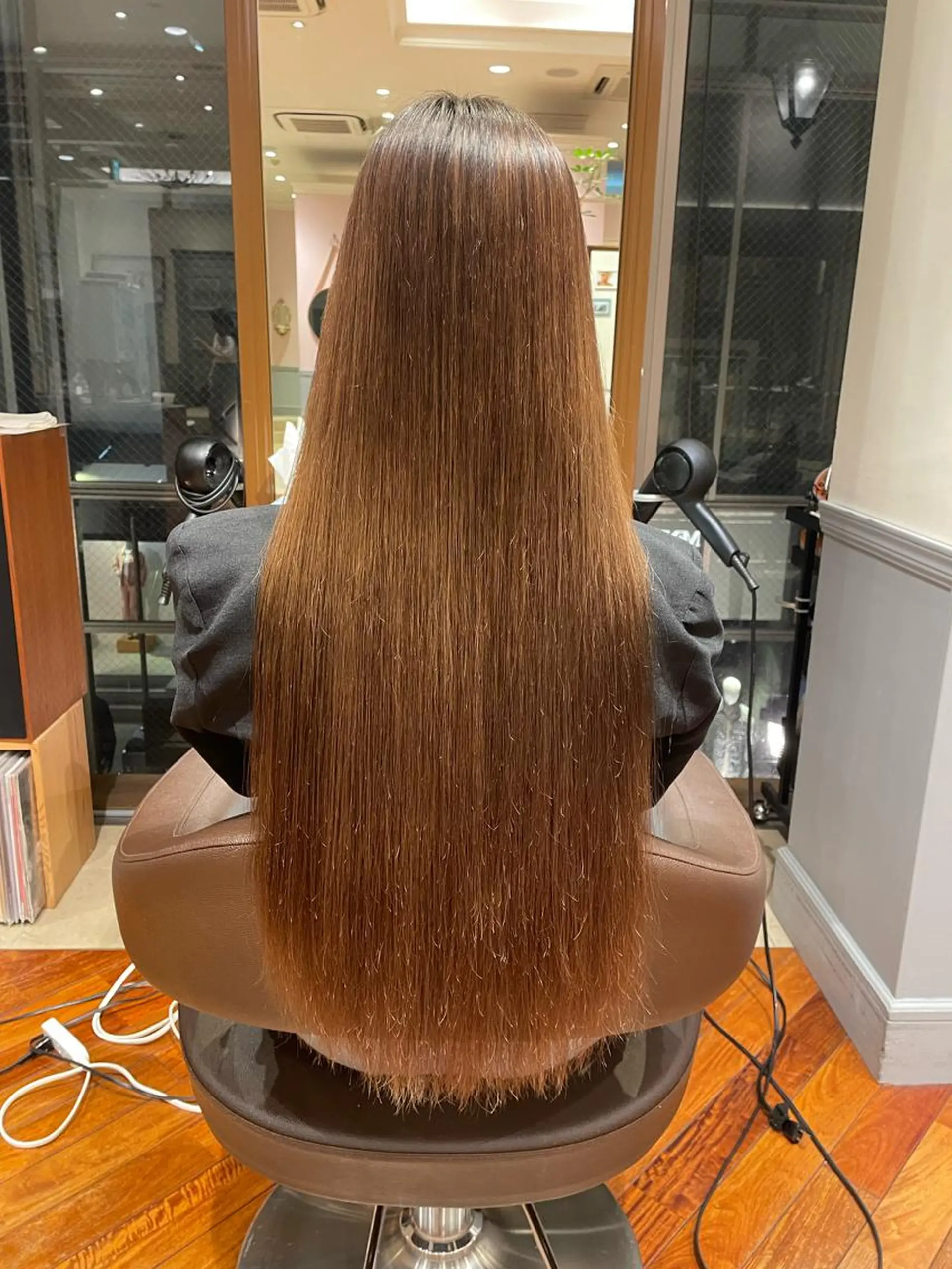 ロング カットモデル ヨネダのヘアスタイル