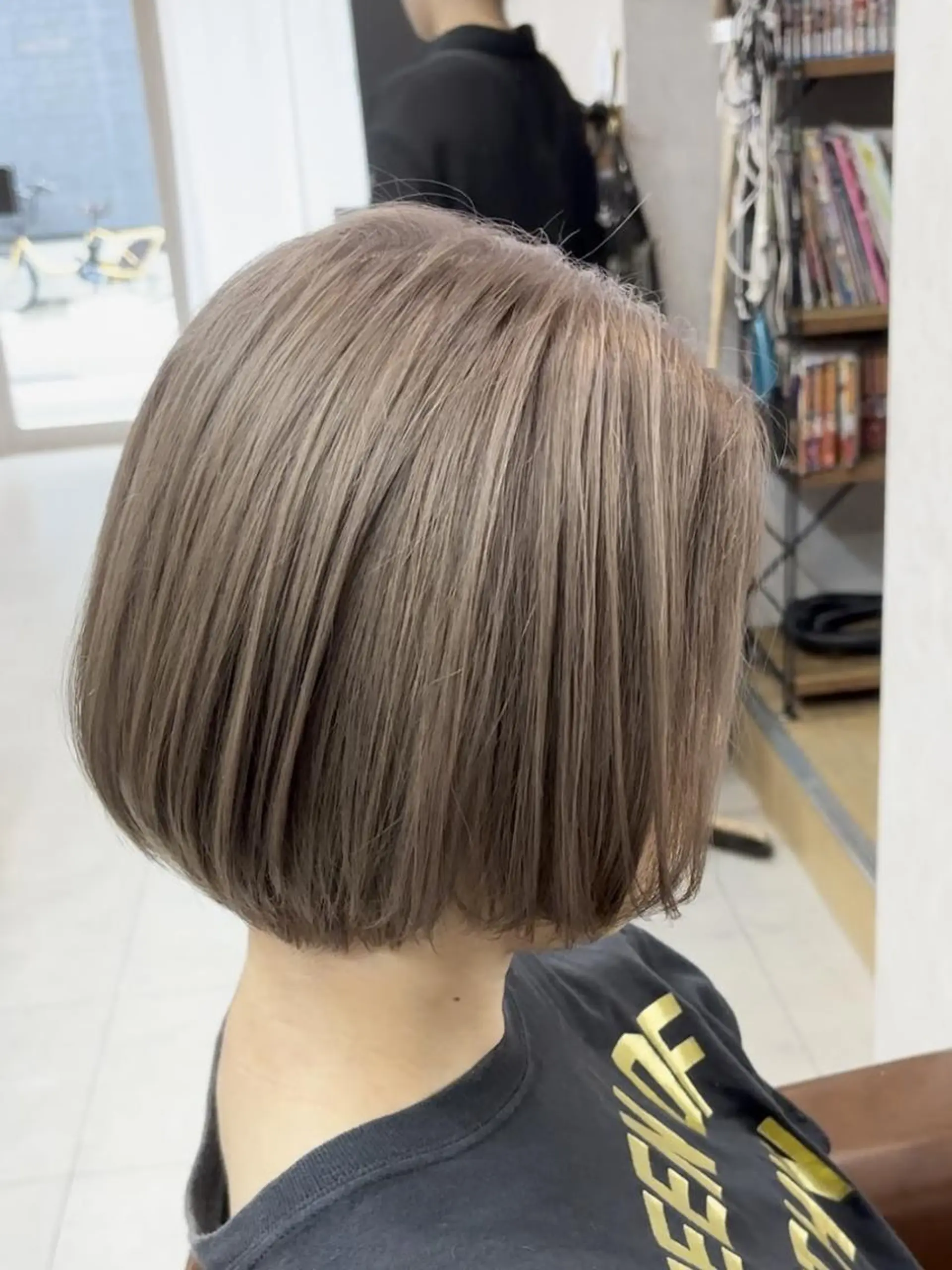 カラー ブリーチカラー🌈 嘉名 真樹のヘアスタイル