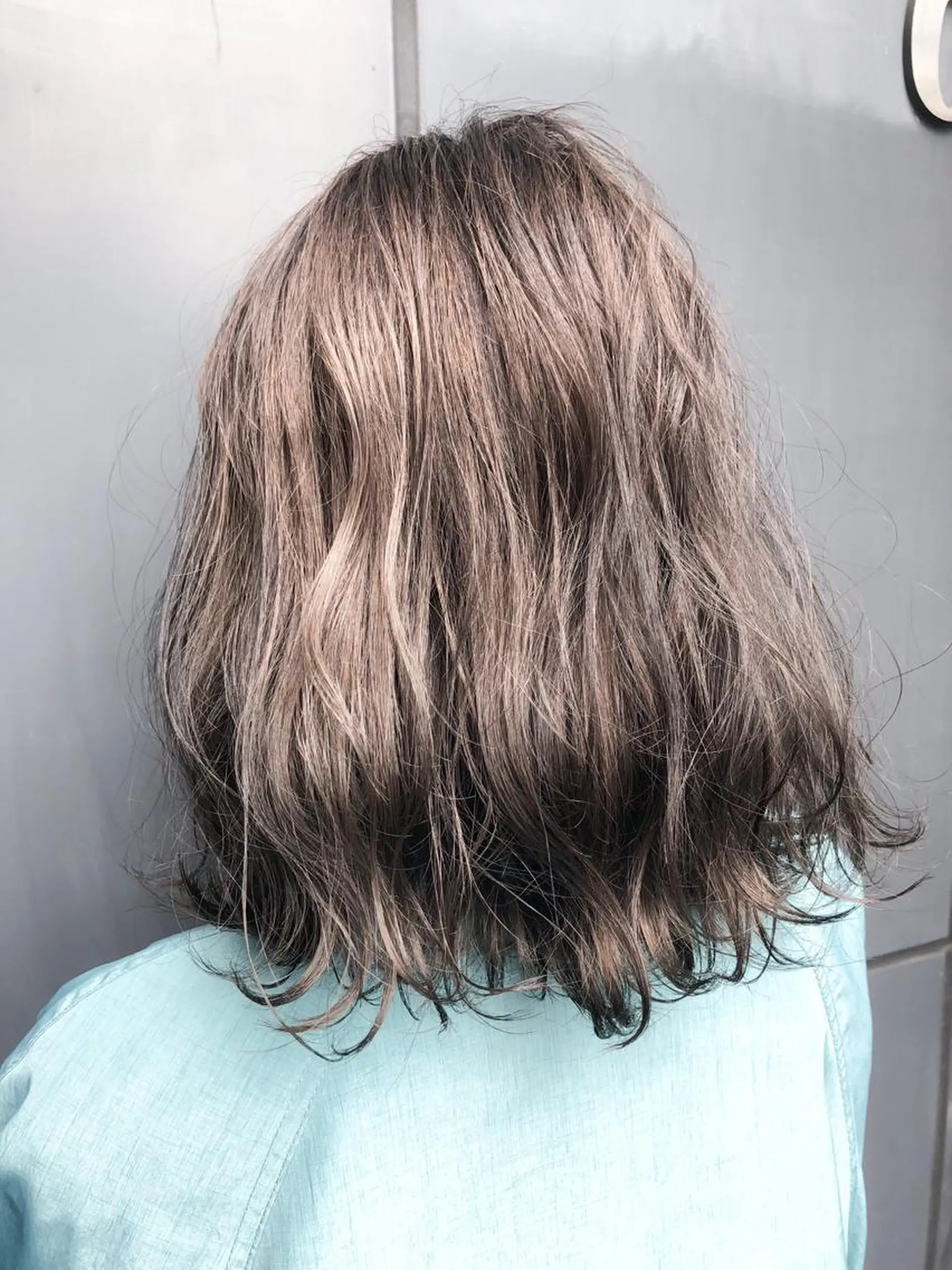 ミディアム カラー グレージュ ヘアカラー トリートメント 🧡ショートの達人 🧡SHOのヘアスタイル