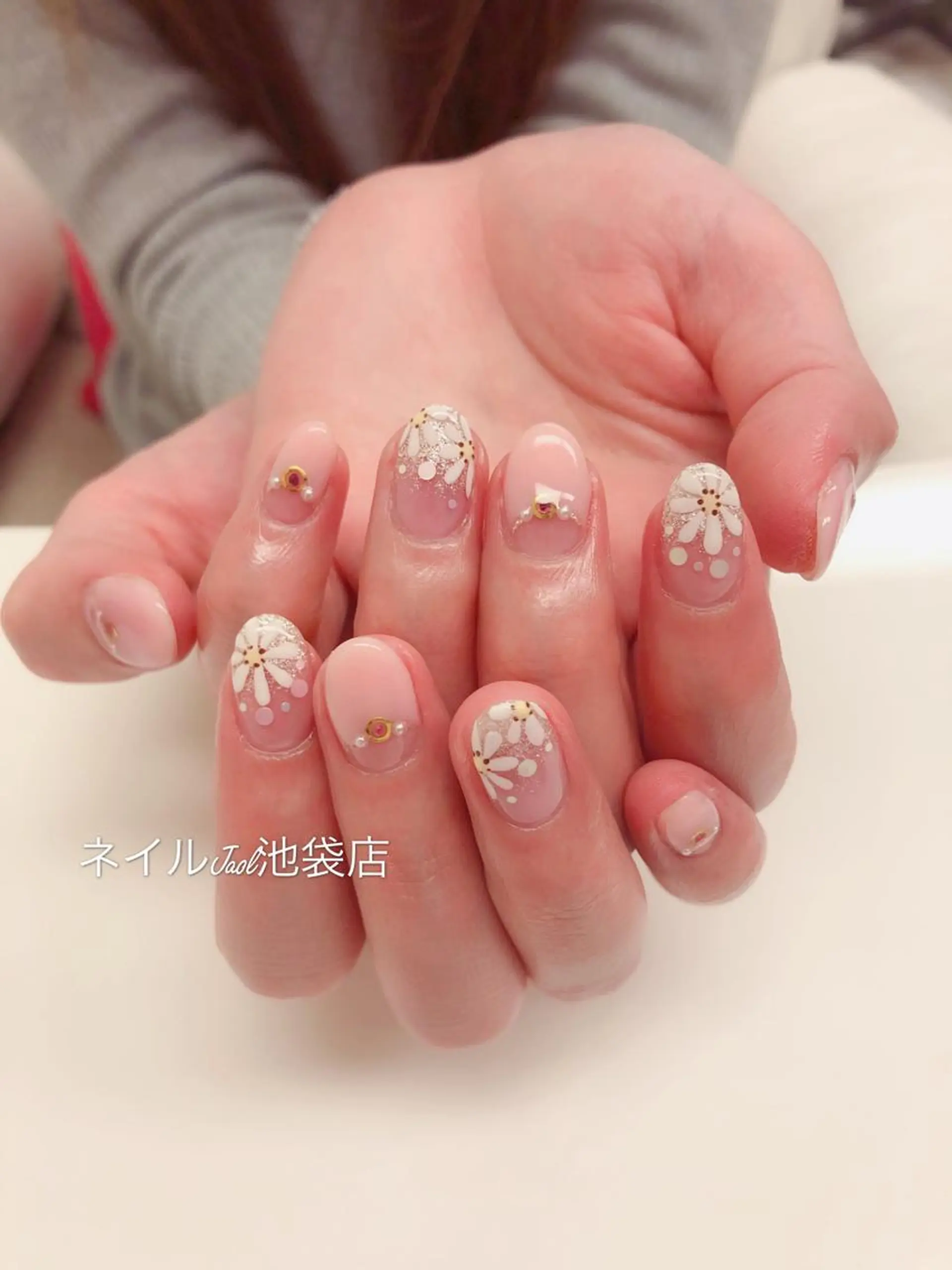 ミディアム ネイルJaol 池袋のネイルデザイン