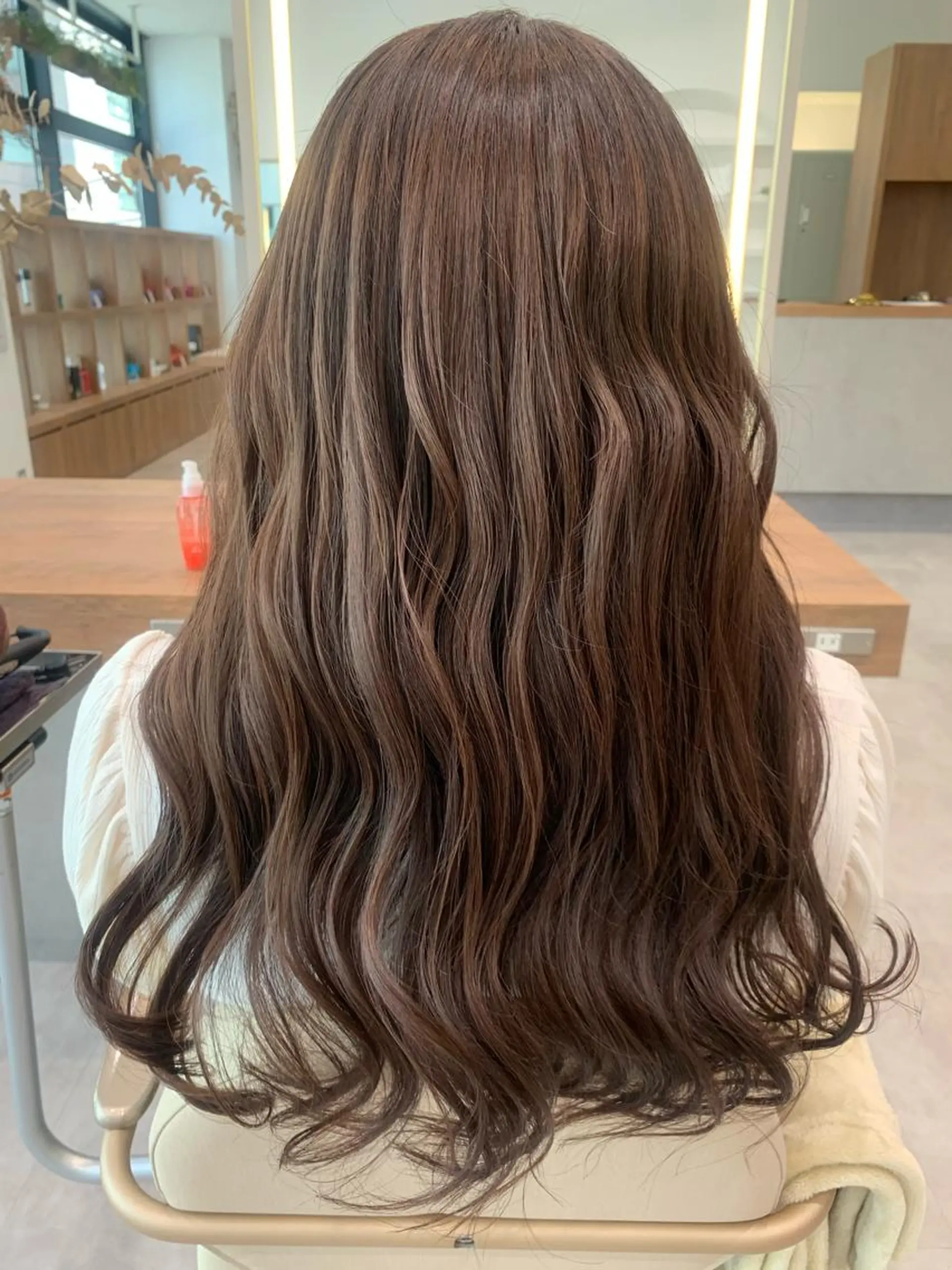 カラー ブラウンカラー カット ヘアカラー トリートメント ヘッドスパ 近 紗理奈のヘアスタイル