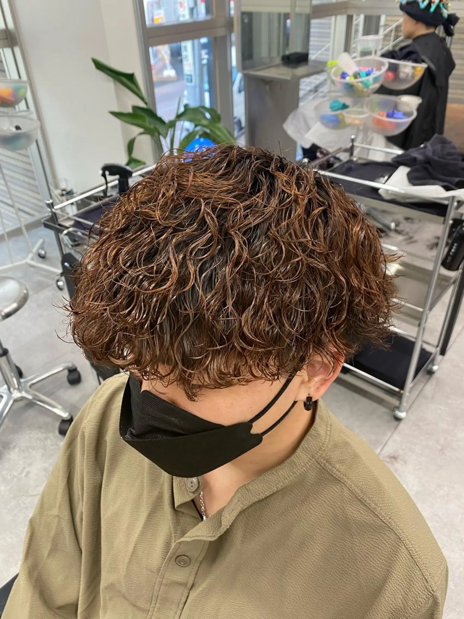 ミディアム カラー パーマ ヘアアレンジ メンズ キッズ ネイル マツエク・マツパ アイブロウ ミディアムパーマ メンズバレイヤージュ メンズブリーチ メンズハイライト メンズハイトーン カット パーマ トリートメント 🔥漢髪特化メンズ マネージャーYUKIのヘアスタイル