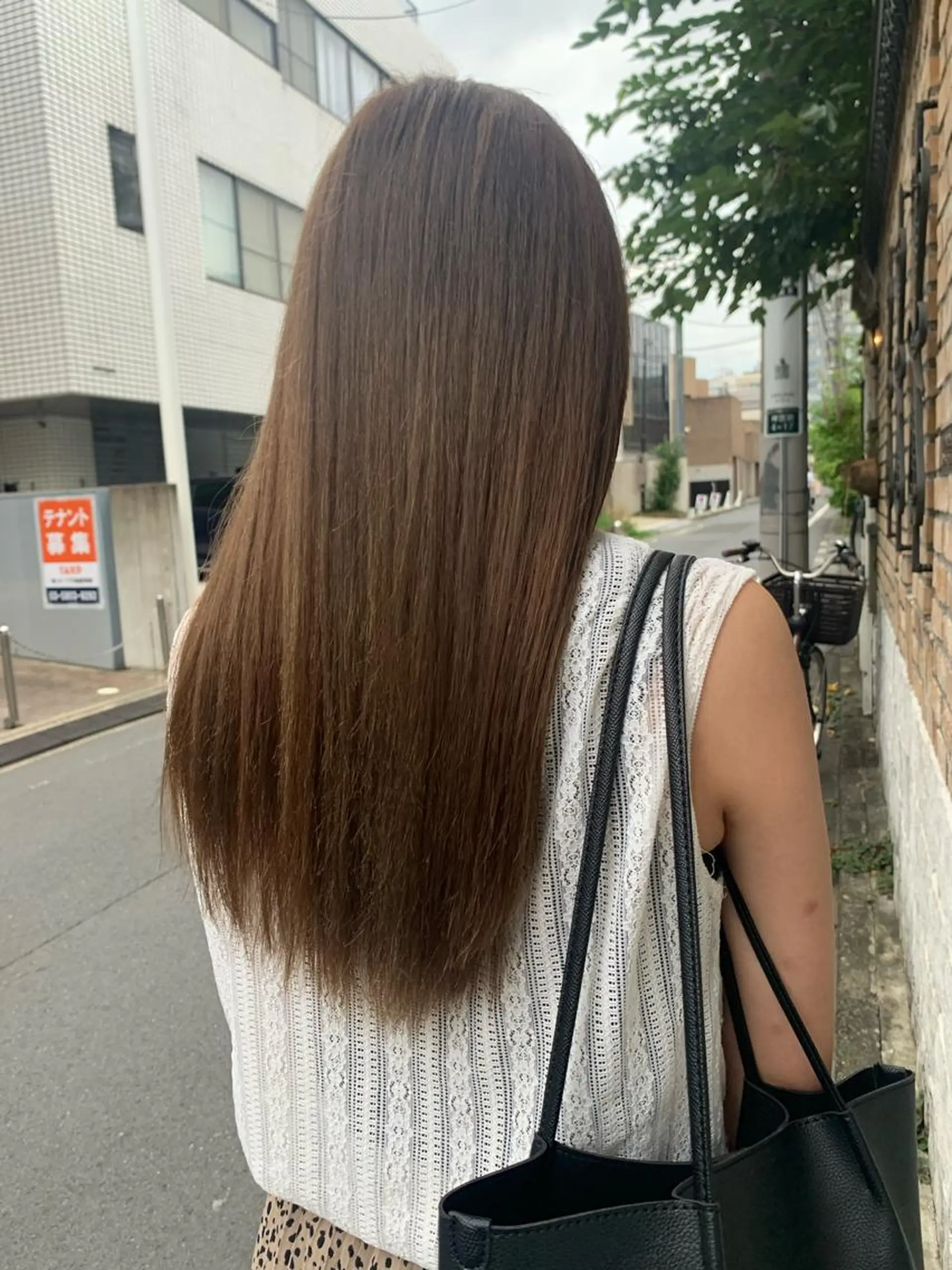 ロング カラー ベージュカラー ブリーチ ミルクティーベージュ 似合わせカラー🫶 小川千波のヘアスタイル