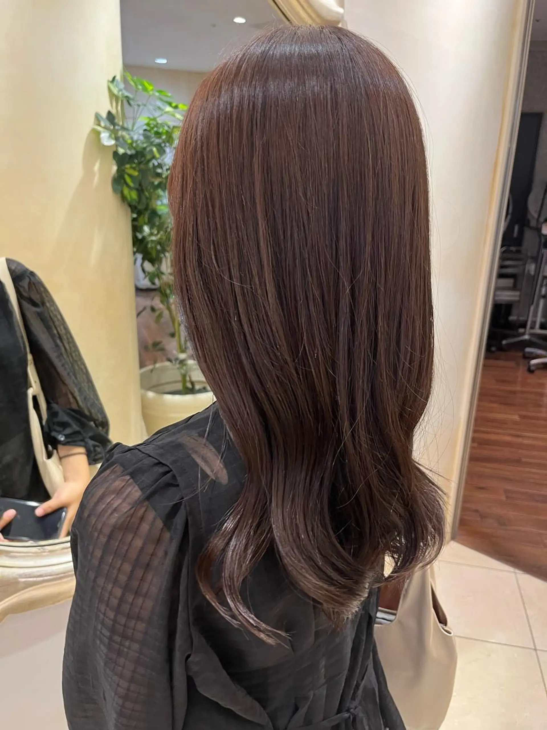 ロング カラー レイヤーカット/ 透明感カラー/カナのヘアスタイル