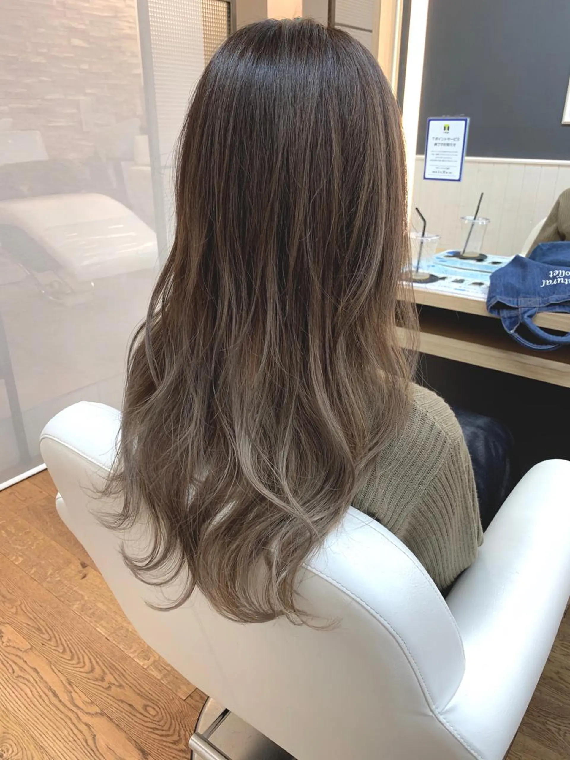 セミロング カラー 奈良 優輝のヘアスタイル