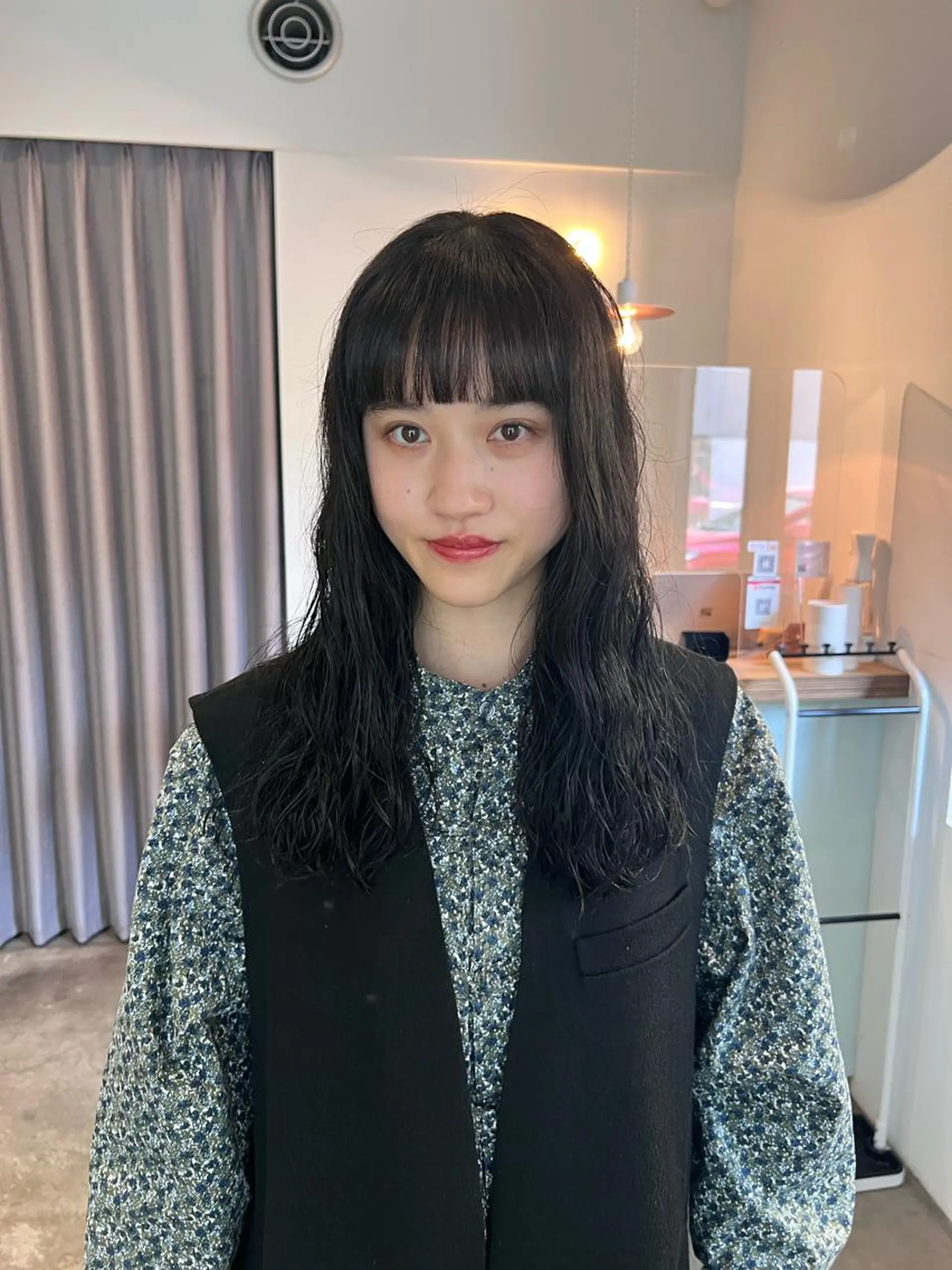 セミロング カラー パーマ ミディアムパーマ /癖毛パーマのヘアスタイル