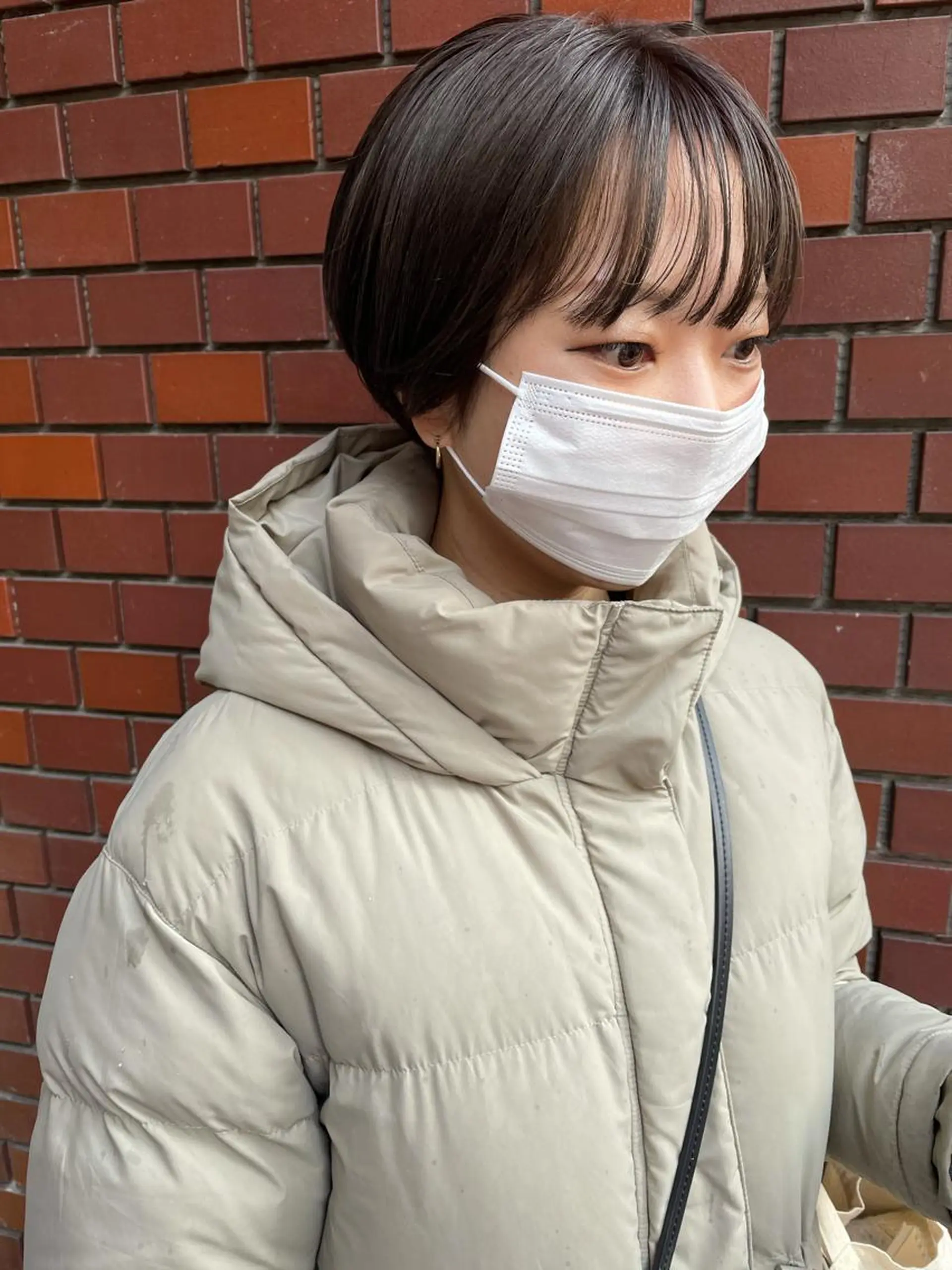 ショート アッシュ カット ヘアカラー トリートメント さの あやねのヘアスタイル