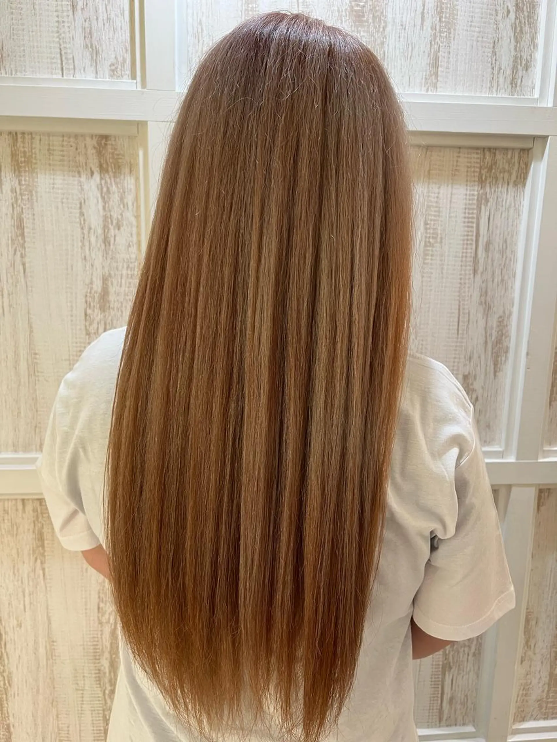 ロング 🤎艶感ベージュ/ ミルクティー🤎のヘアスタイル