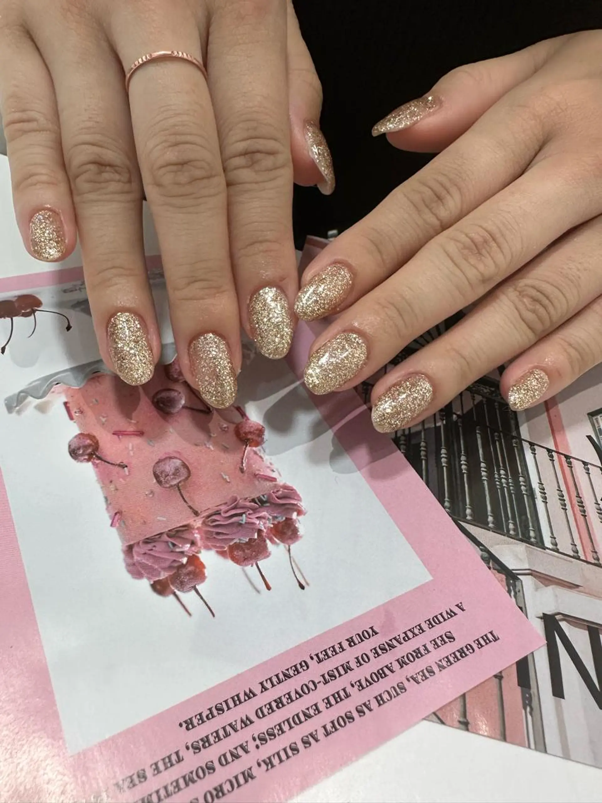 ネイル ラメ(グリッター) 個性派ネイル 🌼 ハルカ ♡の眉毛・アイブロウイメージ