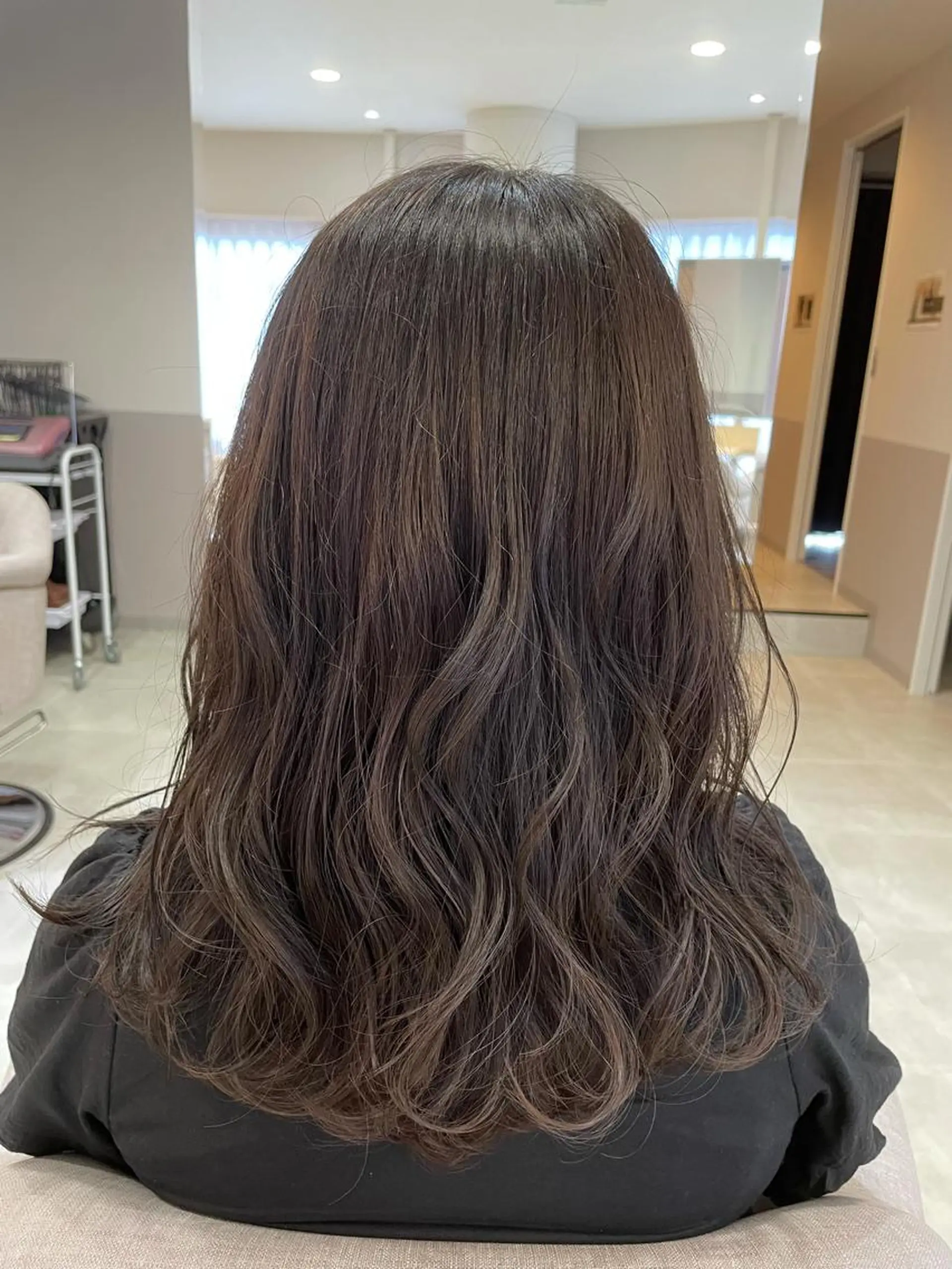 セミロング 髪質改善お任せ ください♪ひとみのヘアスタイル