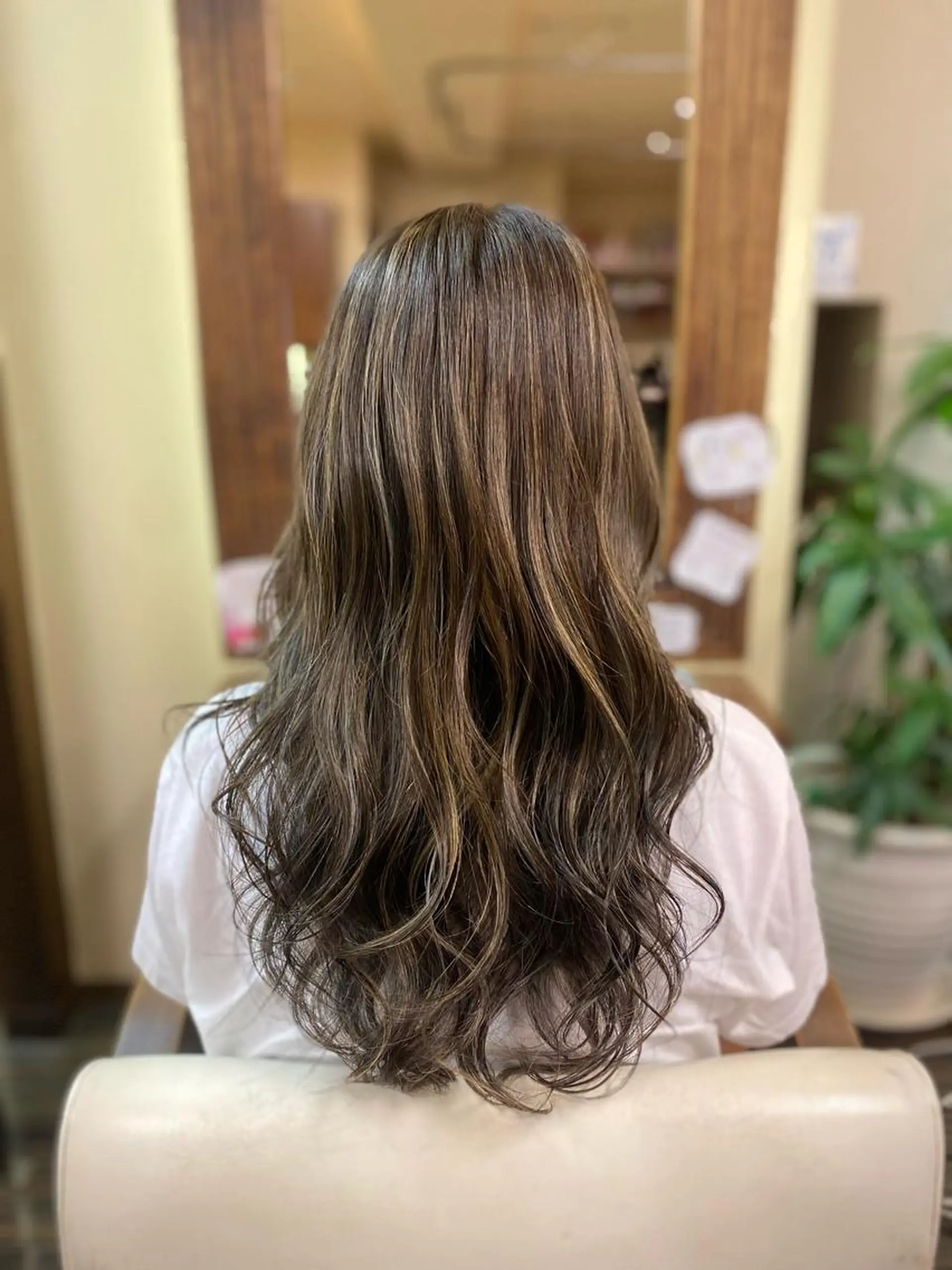 ロング カラー ヘアアレンジ メンズ 加藤 瑠美のヘアスタイル