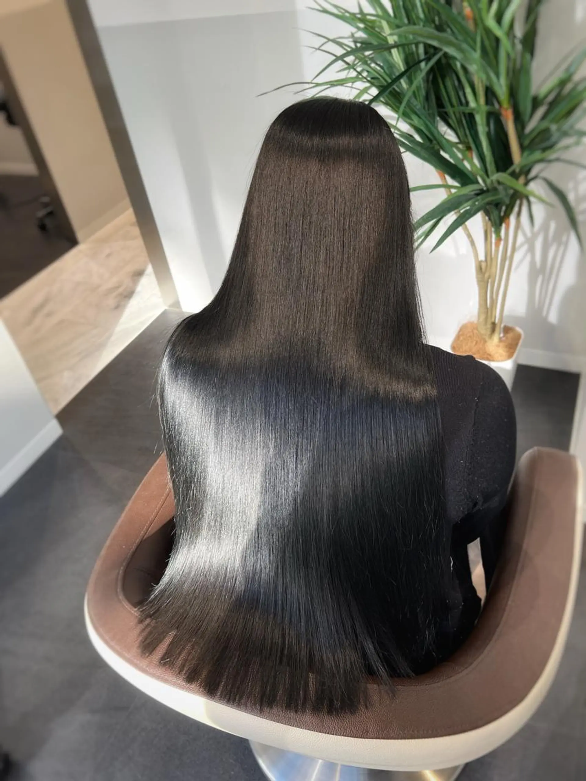 ロング カラー 韓国風カラー くびれヘア 顔周りカット 髪質改善 ヨシンモリ TAKUMI 【美髪特化】のヘアスタイル