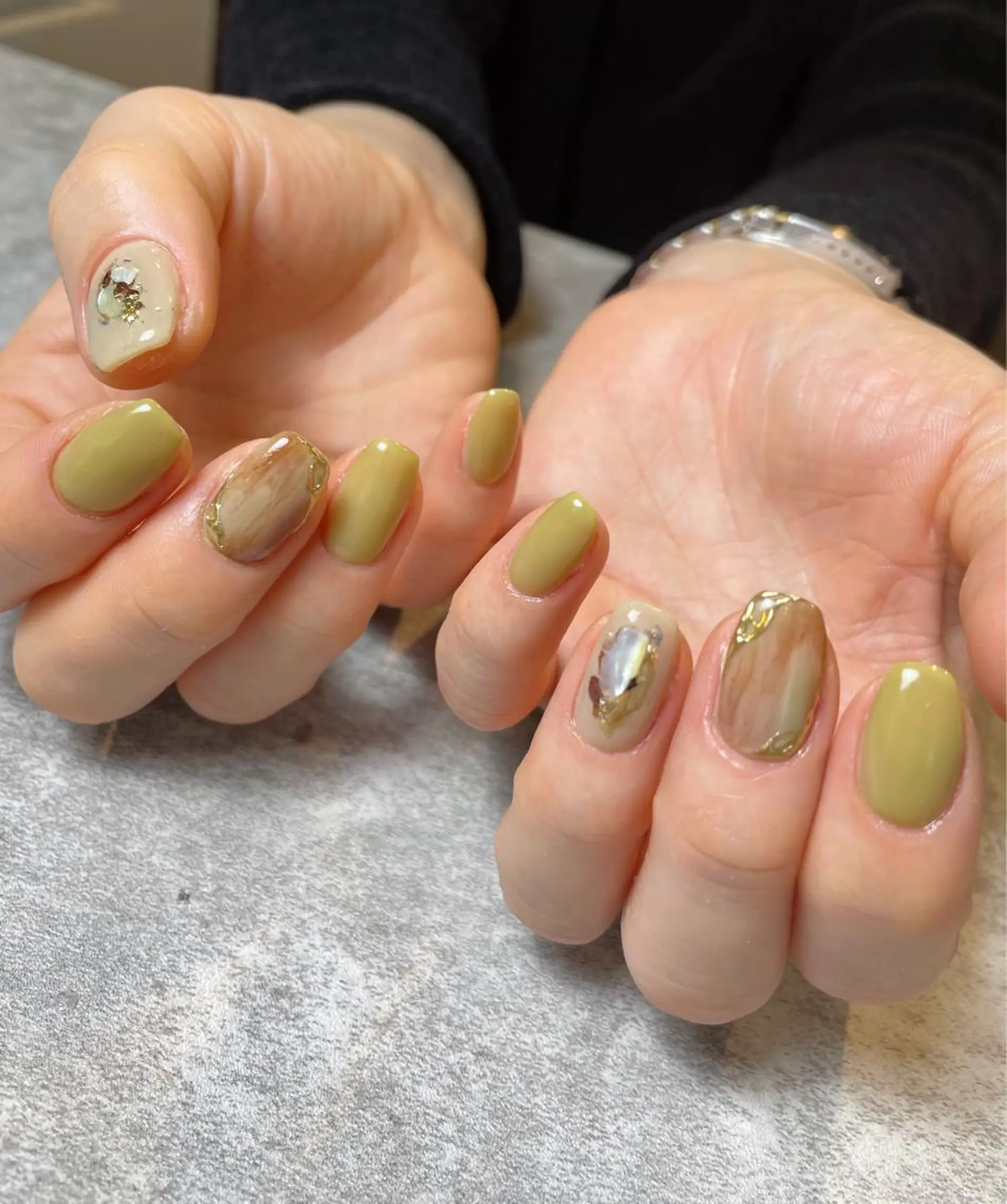 ネイル グリーン ニュアンスネイル ピスタチオネイル 春ネイル ハンドネイル ma riのネイルデザイン