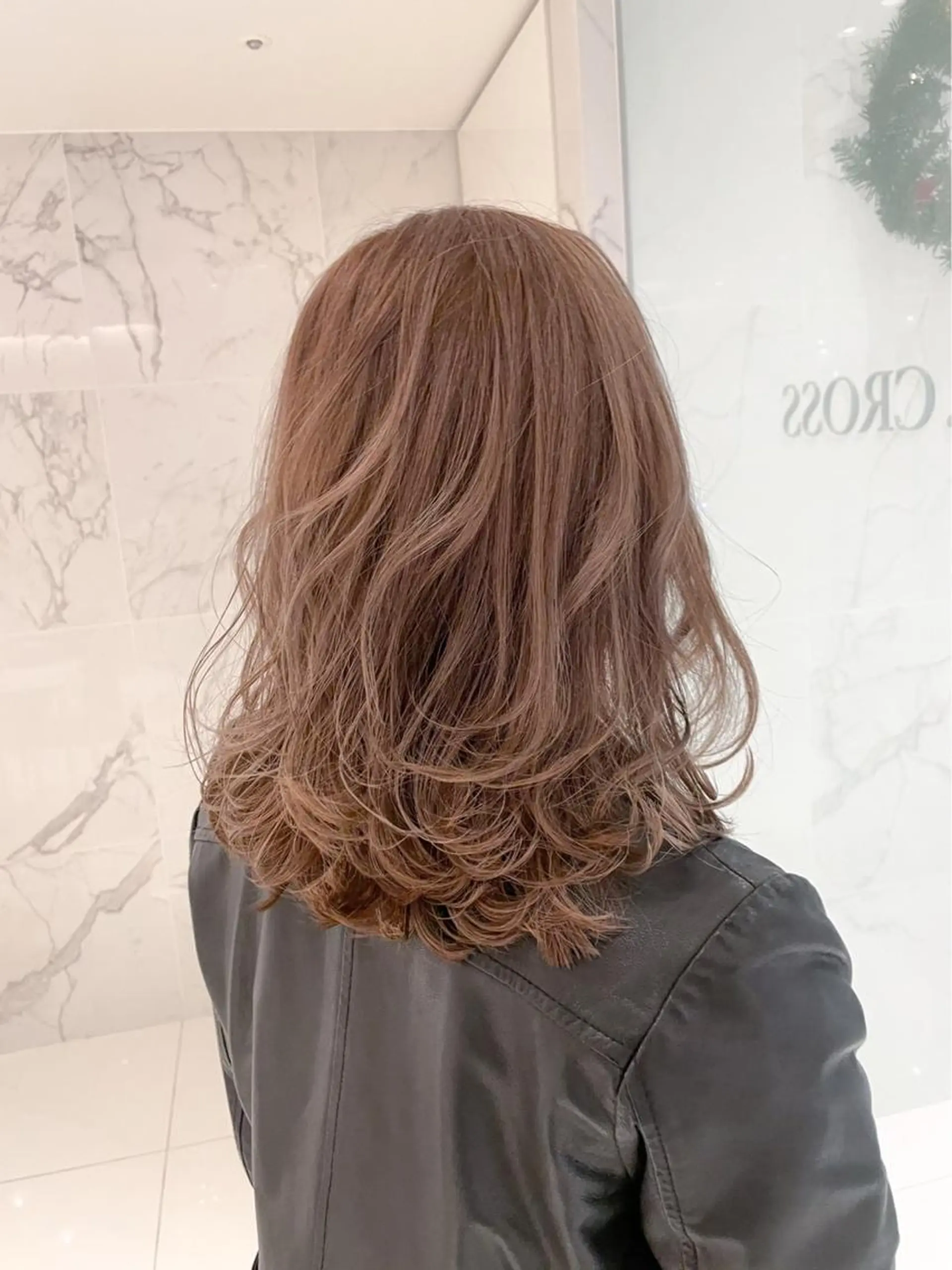 セミロング 🫧ツヤ髪個室美容室 安食茉莉🫧のヘアスタイル