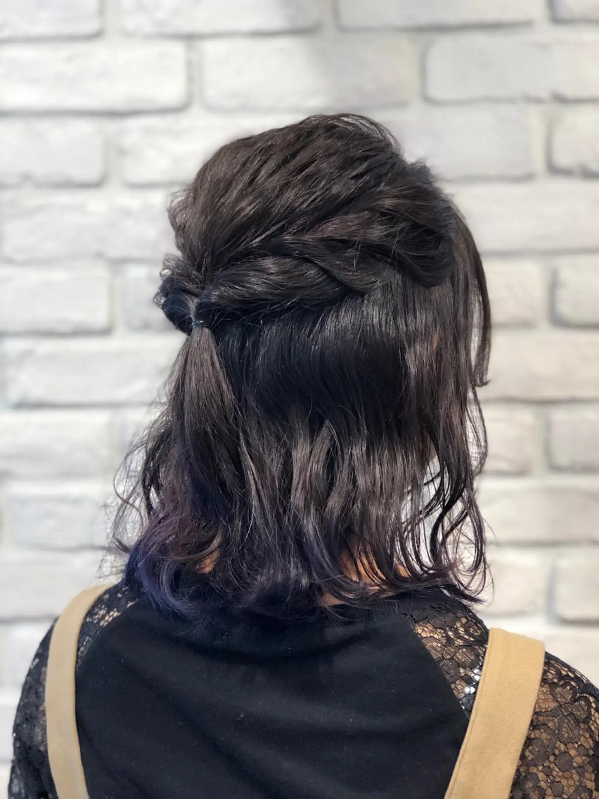 ミディアム カラー グラデーションカラー インナーカラー バイオレットカラー ベージュカラー🧸 伊藤なつみのヘアスタイル