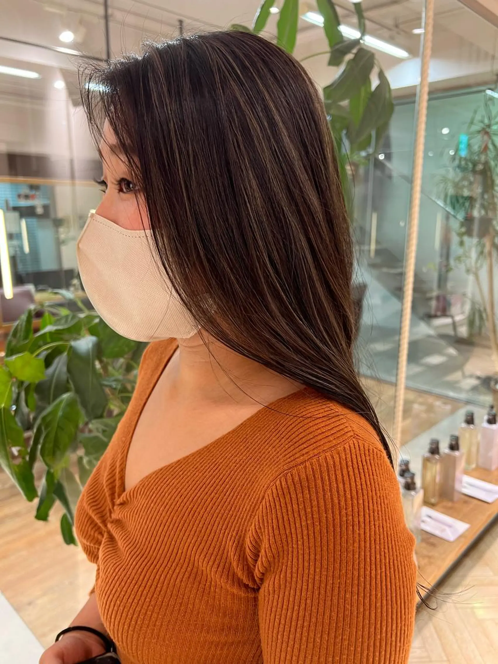 ロング ヘアカラー 韓国ヘア🇰🇷/ レイヤーカット✂︎のヘアスタイル